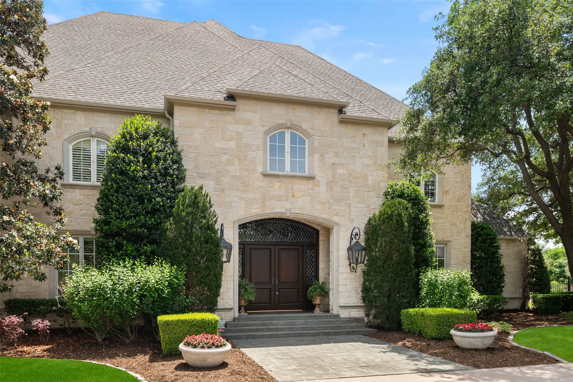 Single Family Residence For Sale in Collin County , 2025 Creekridge Drive, Frisco, Texas 75034, 6 Bedroom, 7 Bathroom, 4 Garage spaces, 7,803 Sqft, built in 1999, mls#21309491, Real Estate Agent in Frisco, Homes For Sale in Collin county, Homes For Sale in Frisco, Realtor in Frisco Texas, Real Estate Brokerage Independent Realty Texas, Luminita Cordes Realtor