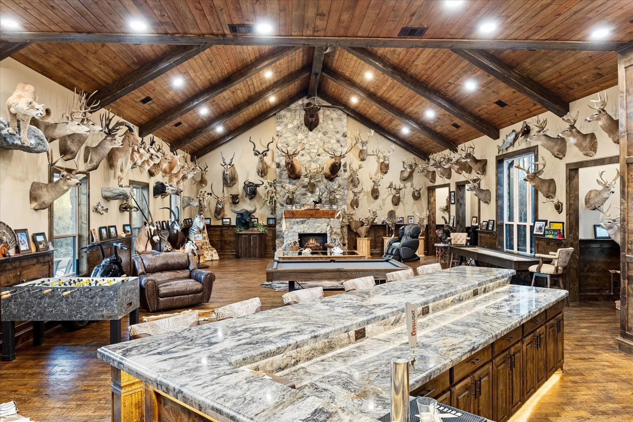 Single Family Residence For Sale in Wise County , 4101 W Highway 114, Paradise, Texas 76073, 5 Bedroom, 6 Bathroom, 6 Garage spaces, 6,843 Sqft, built in 2023, mls#21313278, Real Estate Agent in Paradise, Homes For Sale in Wise county, Homes For Sale in Paradise, Realtor in Paradise Texas, Real Estate Brokerage Independent Realty Texas, Luminita Cordes Realtor