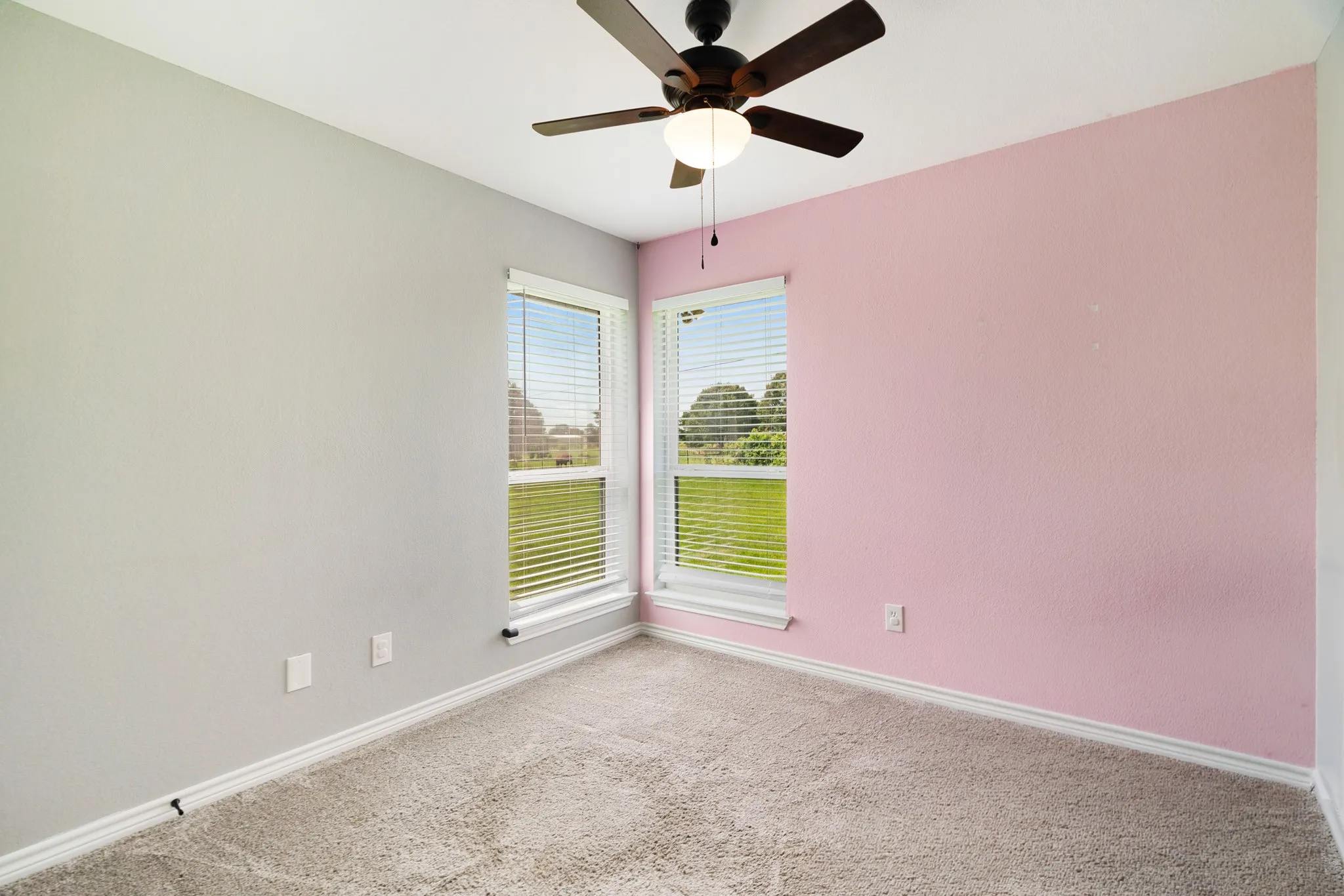 Single Family Residence For Sale in Lamar County , 735 TODD Street, Blossom, Texas 75416, 3 Bedroom, 2 Bathroom, Garage spaces, 1,480 Sqft, built in 2020, mls#21313808, Real Estate Agent in Blossom, Homes For Sale in Lamar county, Homes For Sale in Blossom, Realtor in Blossom Texas, Real Estate Brokerage Independent Realty Texas, Luminita Cordes Realtor