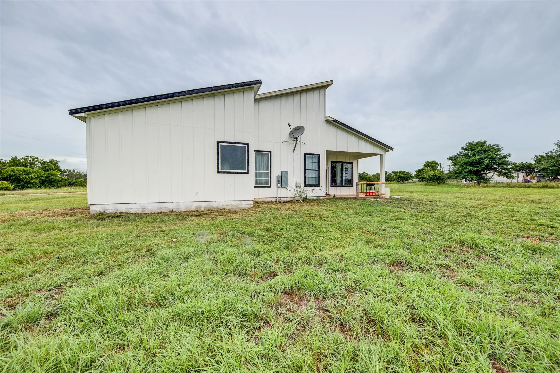 Single Family Residence For Sale in Wise County , 141 Wheelis Loop, Decatur, Texas 76234, 3 Bedroom, 2 Bathroom, Garage spaces, 2,143 Sqft, built in 2024, mls#21303073, Real Estate Agent in Decatur, Homes For Sale in Wise county, Homes For Sale in Decatur, Realtor in Decatur Texas, Real Estate Brokerage Independent Realty Texas, Luminita Cordes Realtor