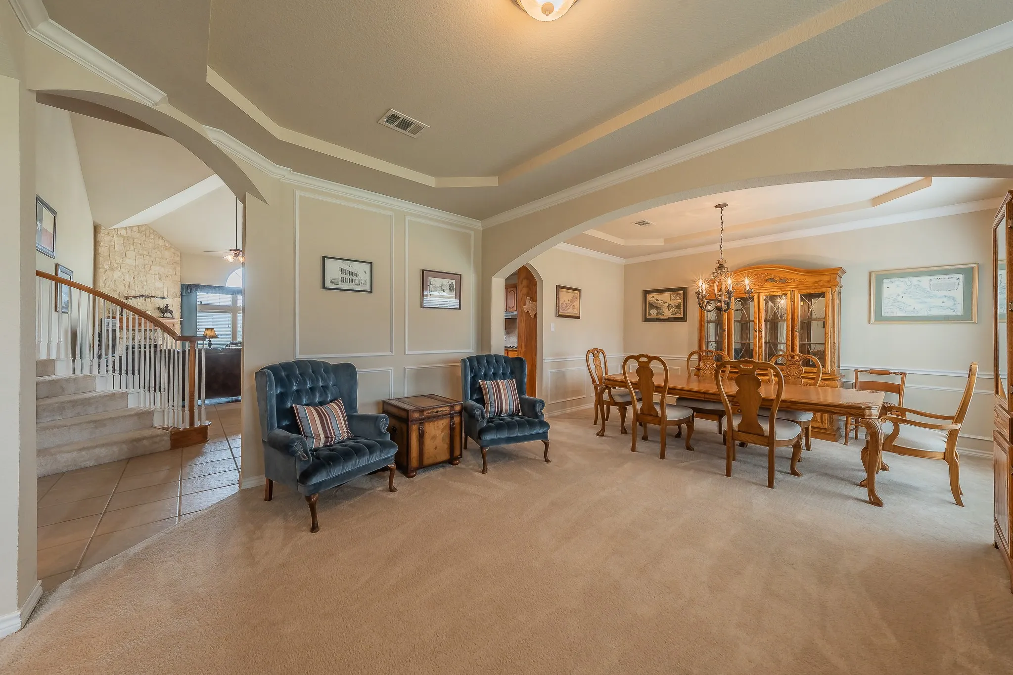 Single Family Residence For Sale in Tarrant County , 1424 Bassett Hound Drive, Fort Worth, Texas 76052, 5 Bedroom, 4 Bathroom, 4 Garage spaces, 4,421 Sqft, built in 2006, mls#21305953, Real Estate Agent in Fort Worth, Homes For Sale in Tarrant county, Homes For Sale in Fort Worth, Realtor in Fort Worth Texas, Real Estate Brokerage Independent Realty Texas, Luminita Cordes Realtor