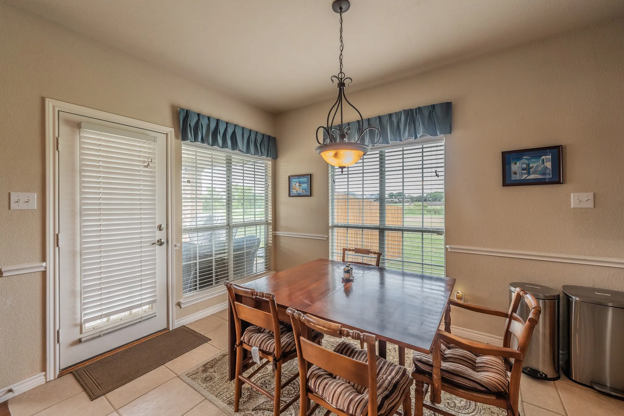 Single Family Residence For Sale in Tarrant County , 1424 Bassett Hound Drive, Fort Worth, Texas 76052, 5 Bedroom, 4 Bathroom, 4 Garage spaces, 4,421 Sqft, built in 2006, mls#21305953, Real Estate Agent in Fort Worth, Homes For Sale in Tarrant county, Homes For Sale in Fort Worth, Realtor in Fort Worth Texas, Real Estate Brokerage Independent Realty Texas, Luminita Cordes Realtor