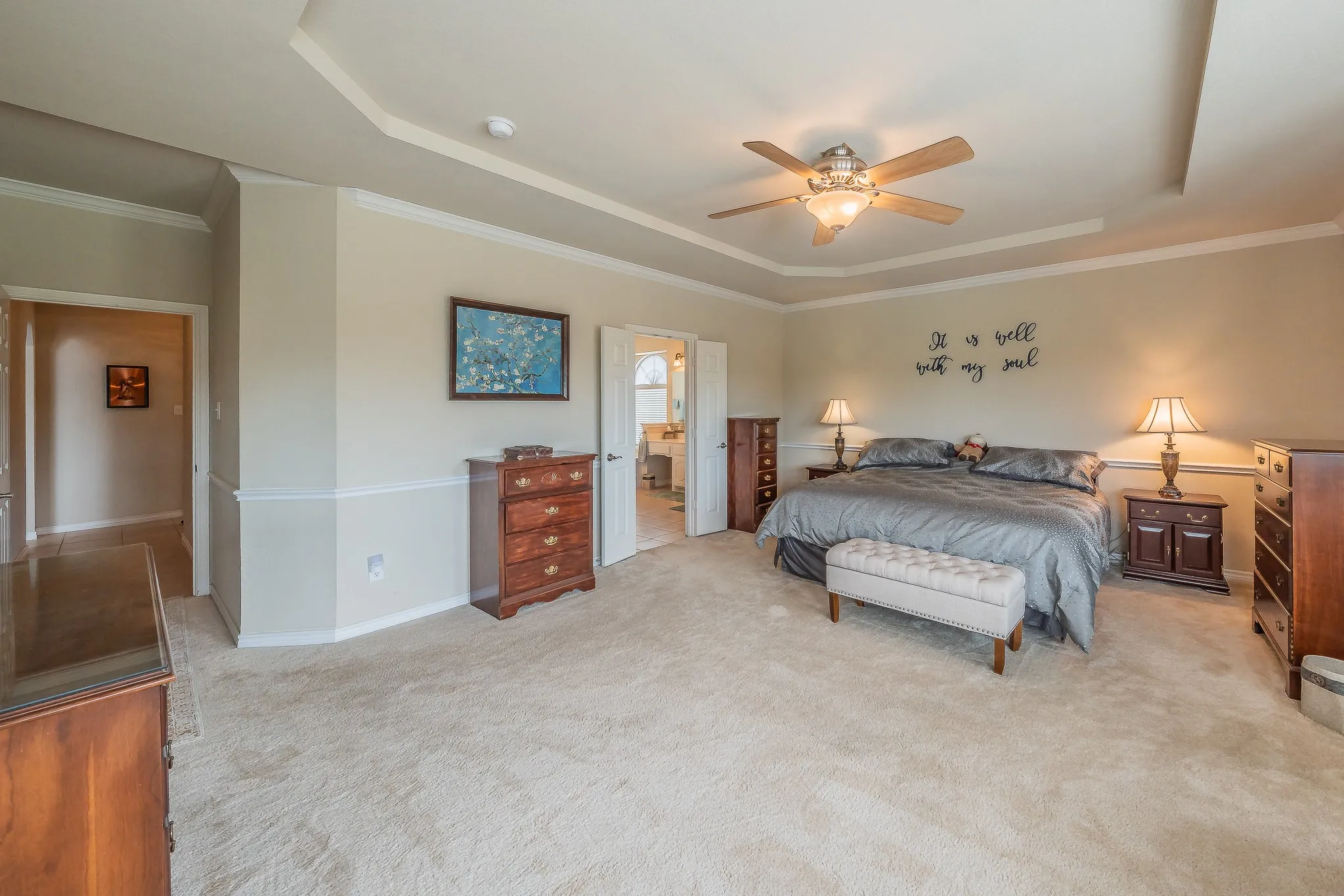Single Family Residence For Sale in Tarrant County , 1424 Bassett Hound Drive, Fort Worth, Texas 76052, 5 Bedroom, 4 Bathroom, 4 Garage spaces, 4,421 Sqft, built in 2006, mls#21305953, Real Estate Agent in Fort Worth, Homes For Sale in Tarrant county, Homes For Sale in Fort Worth, Realtor in Fort Worth Texas, Real Estate Brokerage Independent Realty Texas, Luminita Cordes Realtor