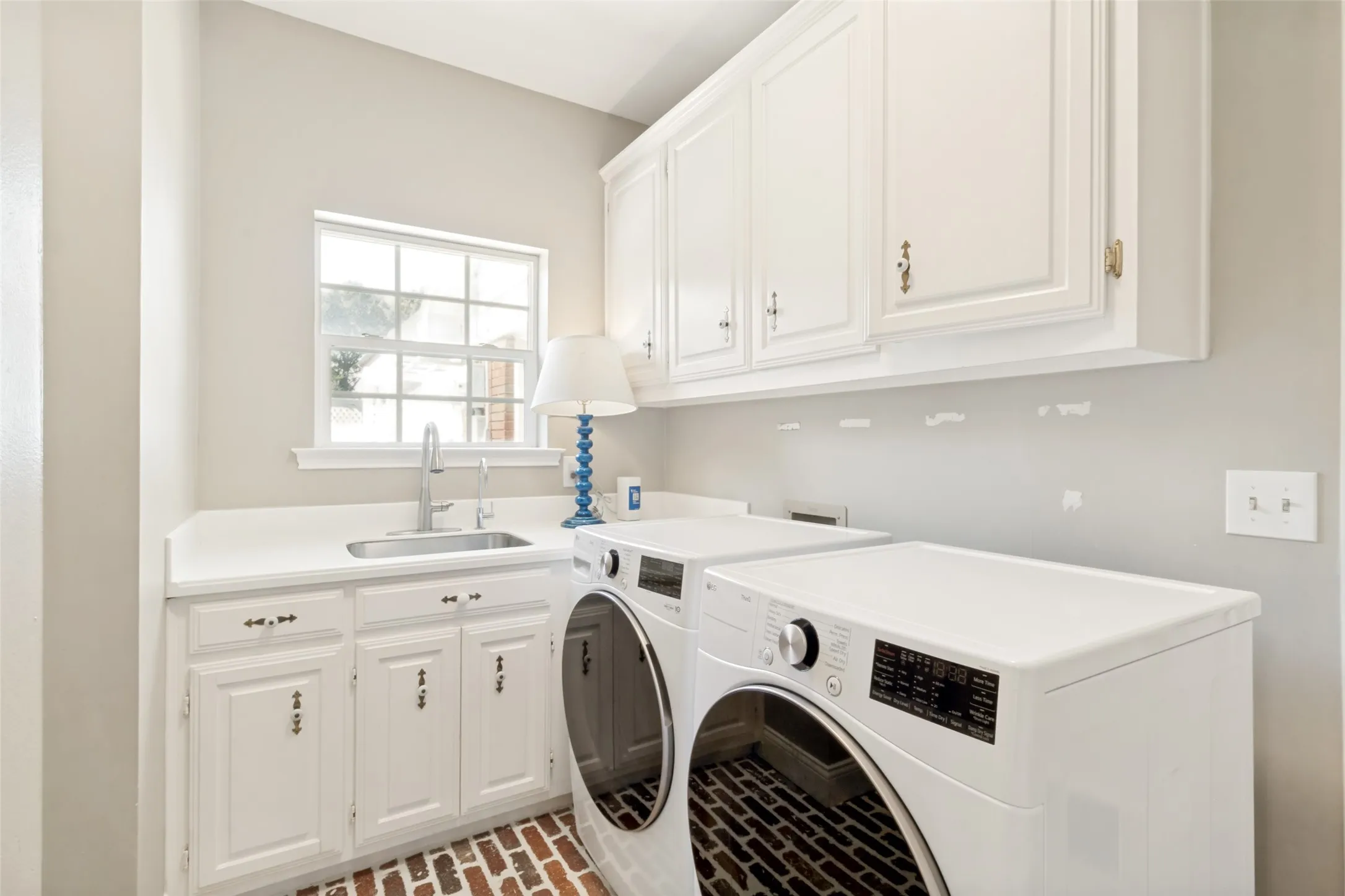 Single Family Residence For Sale in Collin County , 5023 Spyglass Drive, Dallas, Texas 75287, 5 Bedroom, 5 Bathroom, 2 Garage spaces, 3,942 Sqft, built in 1985, mls#21313774, Real Estate Agent in Dallas, Homes For Sale in Collin county, Homes For Sale in Dallas, Realtor in Dallas Texas, Real Estate Brokerage Independent Realty Texas, Luminita Cordes Realtor