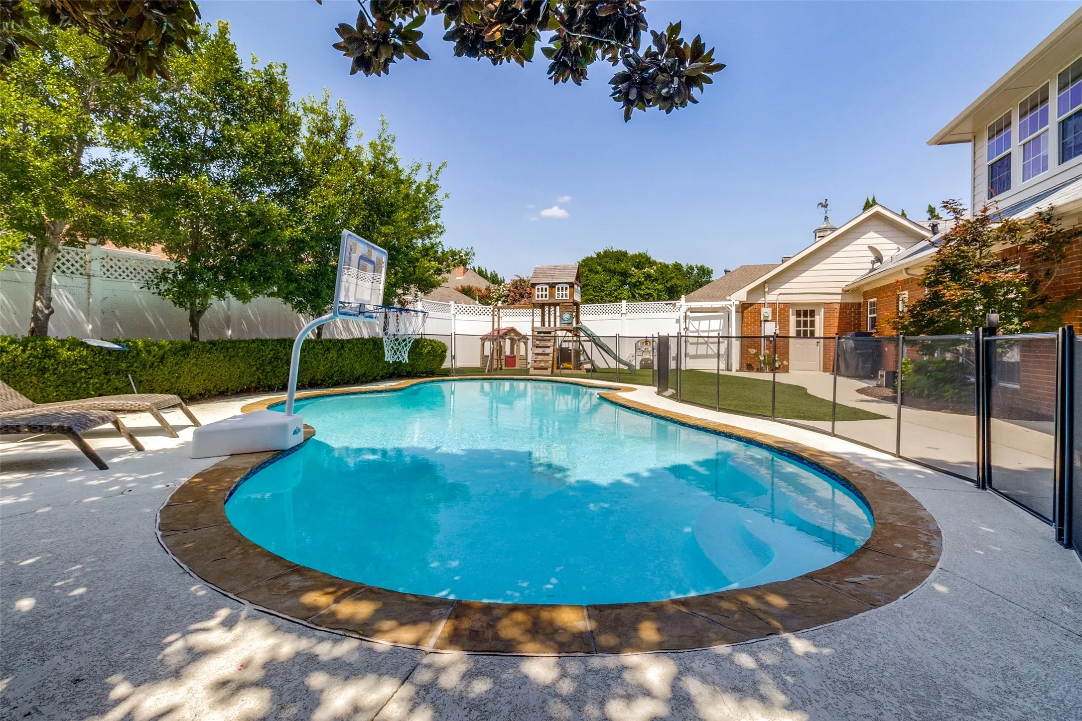 Single Family Residence For Sale in Collin County , 5023 Spyglass Drive, Dallas, Texas 75287, 5 Bedroom, 5 Bathroom, 2 Garage spaces, 3,942 Sqft, built in 1985, mls#21313774, Real Estate Agent in Dallas, Homes For Sale in Collin county, Homes For Sale in Dallas, Realtor in Dallas Texas, Real Estate Brokerage Independent Realty Texas, Luminita Cordes Realtor