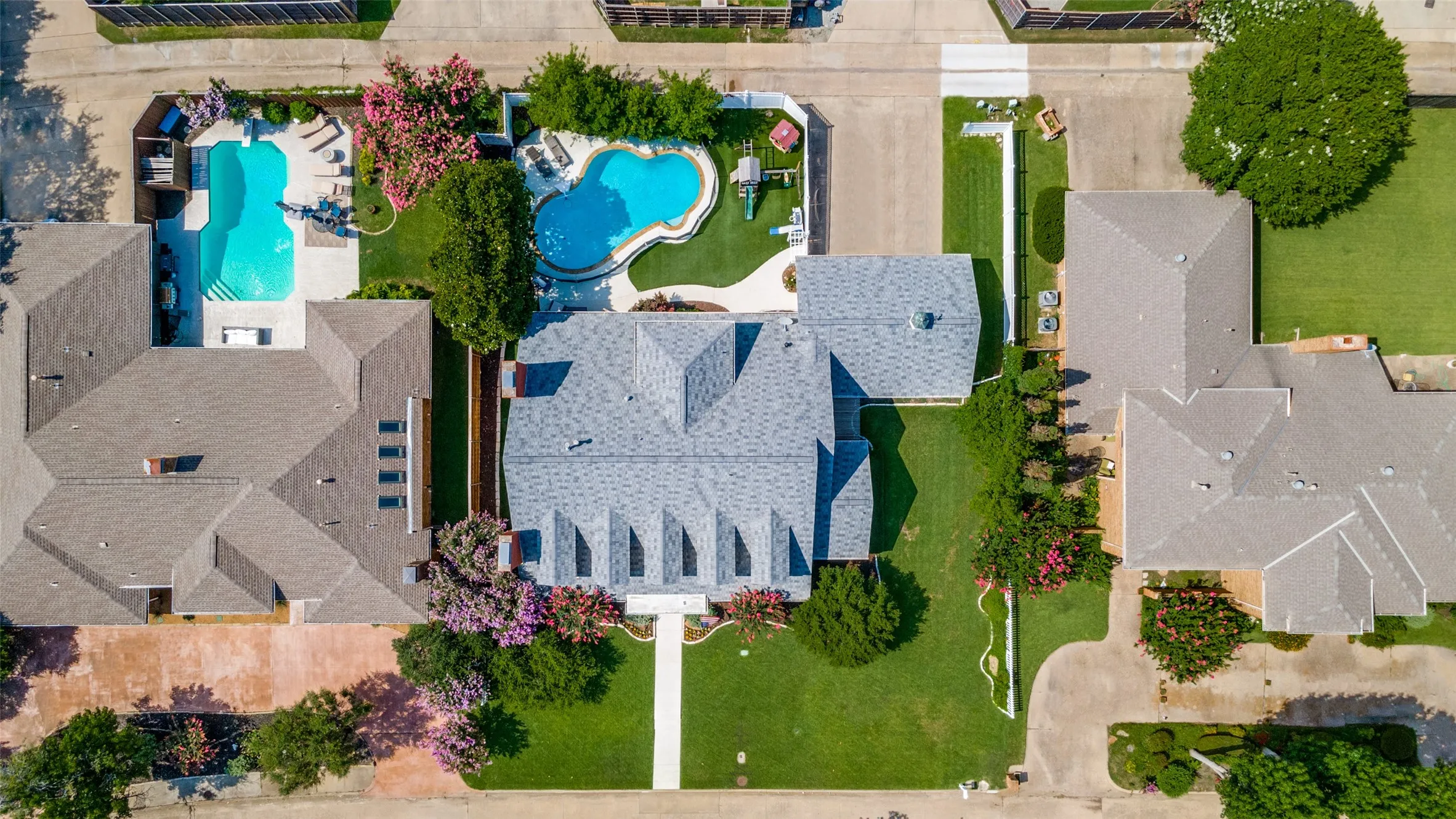Single Family Residence For Sale in Collin County , 5023 Spyglass Drive, Dallas, Texas 75287, 5 Bedroom, 5 Bathroom, 2 Garage spaces, 3,942 Sqft, built in 1985, mls#21313774, Real Estate Agent in Dallas, Homes For Sale in Collin county, Homes For Sale in Dallas, Realtor in Dallas Texas, Real Estate Brokerage Independent Realty Texas, Luminita Cordes Realtor