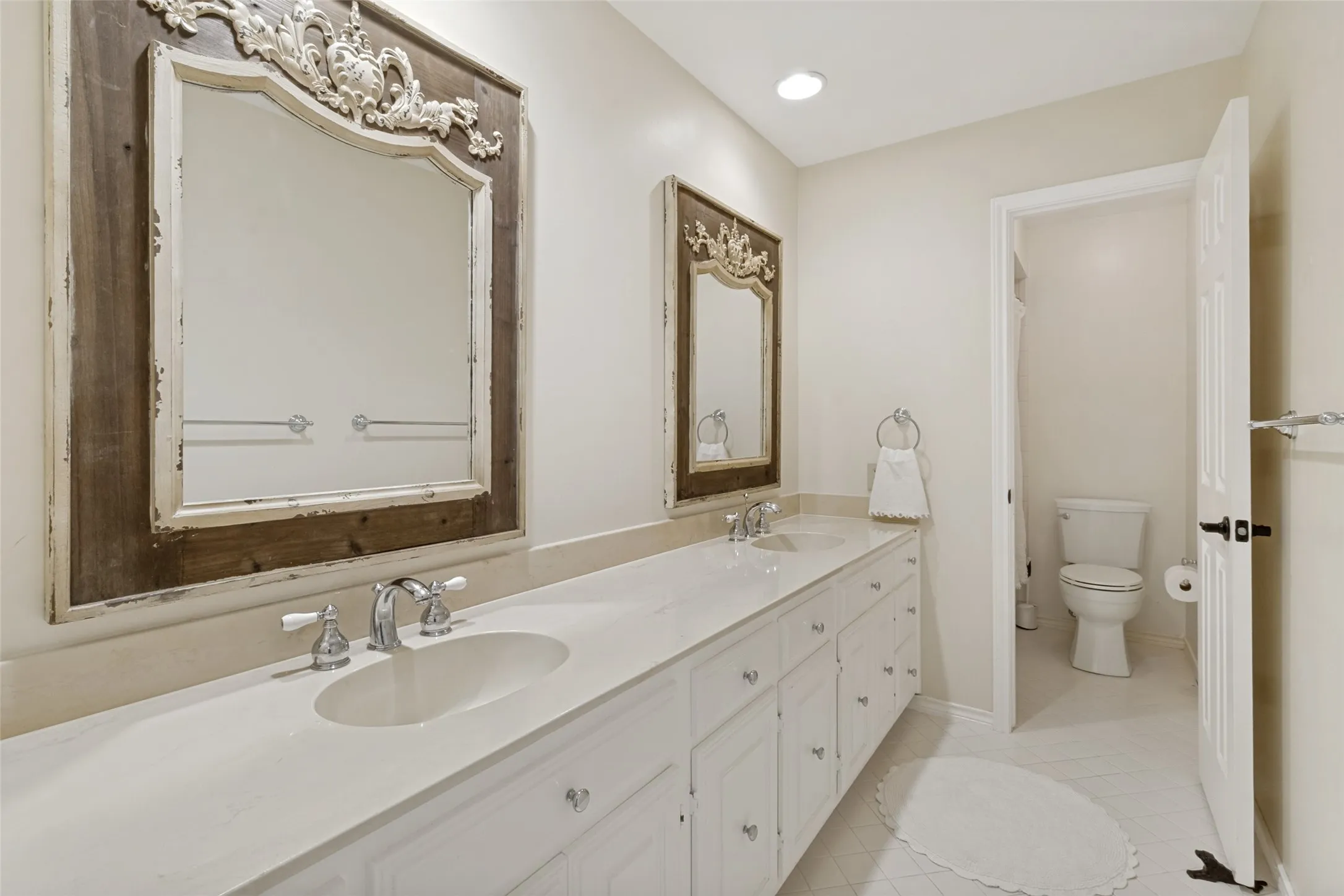 Single Family Residence For Sale in Collin County , 5023 Spyglass Drive, Dallas, Texas 75287, 5 Bedroom, 5 Bathroom, 2 Garage spaces, 3,942 Sqft, built in 1985, mls#21313774, Real Estate Agent in Dallas, Homes For Sale in Collin county, Homes For Sale in Dallas, Realtor in Dallas Texas, Real Estate Brokerage Independent Realty Texas, Luminita Cordes Realtor