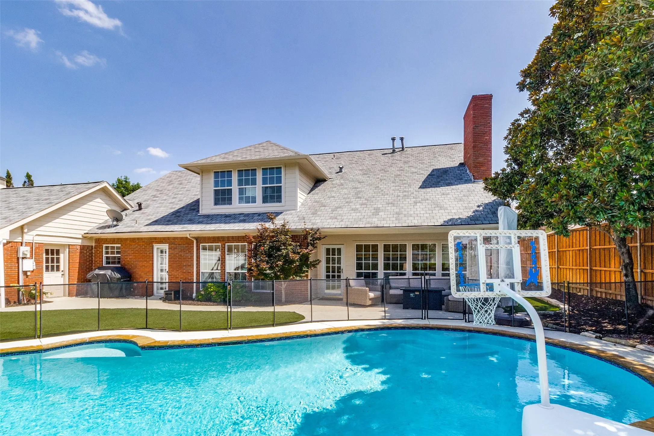 Single Family Residence For Sale in Collin County , 5023 Spyglass Drive, Dallas, Texas 75287, 5 Bedroom, 5 Bathroom, 2 Garage spaces, 3,942 Sqft, built in 1985, mls#21313774, Real Estate Agent in Dallas, Homes For Sale in Collin county, Homes For Sale in Dallas, Realtor in Dallas Texas, Real Estate Brokerage Independent Realty Texas, Luminita Cordes Realtor