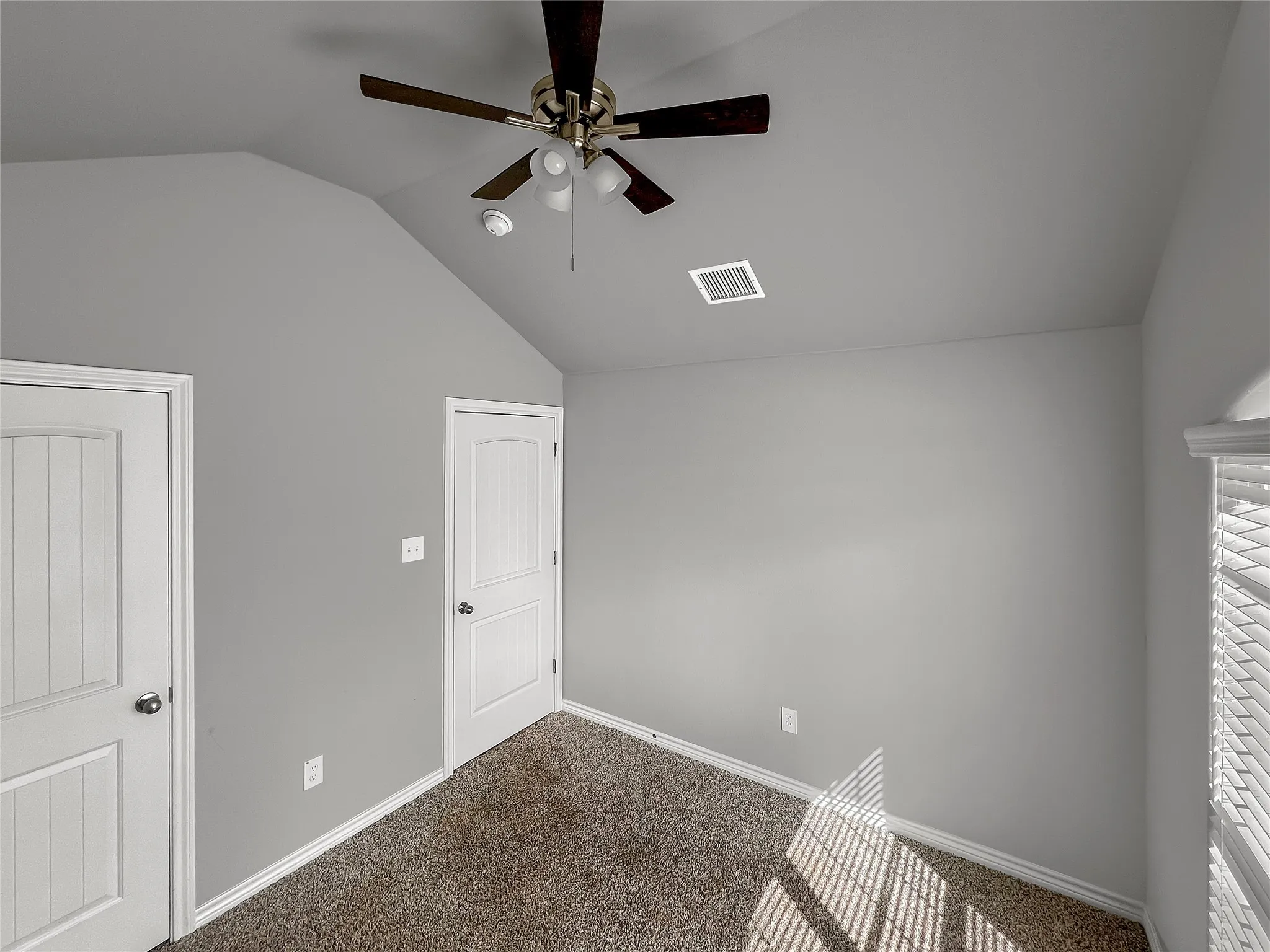 Single Family Residence For Sale in Bell County , 1210 Campbelton Drive, Temple, Texas 76504, 4 Bedroom, 2 Bathroom, 2 Garage spaces, 1,720 Sqft, built in 2023, mls#21312063, Real Estate Agent in Temple, Homes For Sale in Bell county, Homes For Sale in Temple, Realtor in Temple Texas, Real Estate Brokerage Independent Realty Texas, Luminita Cordes Realtor