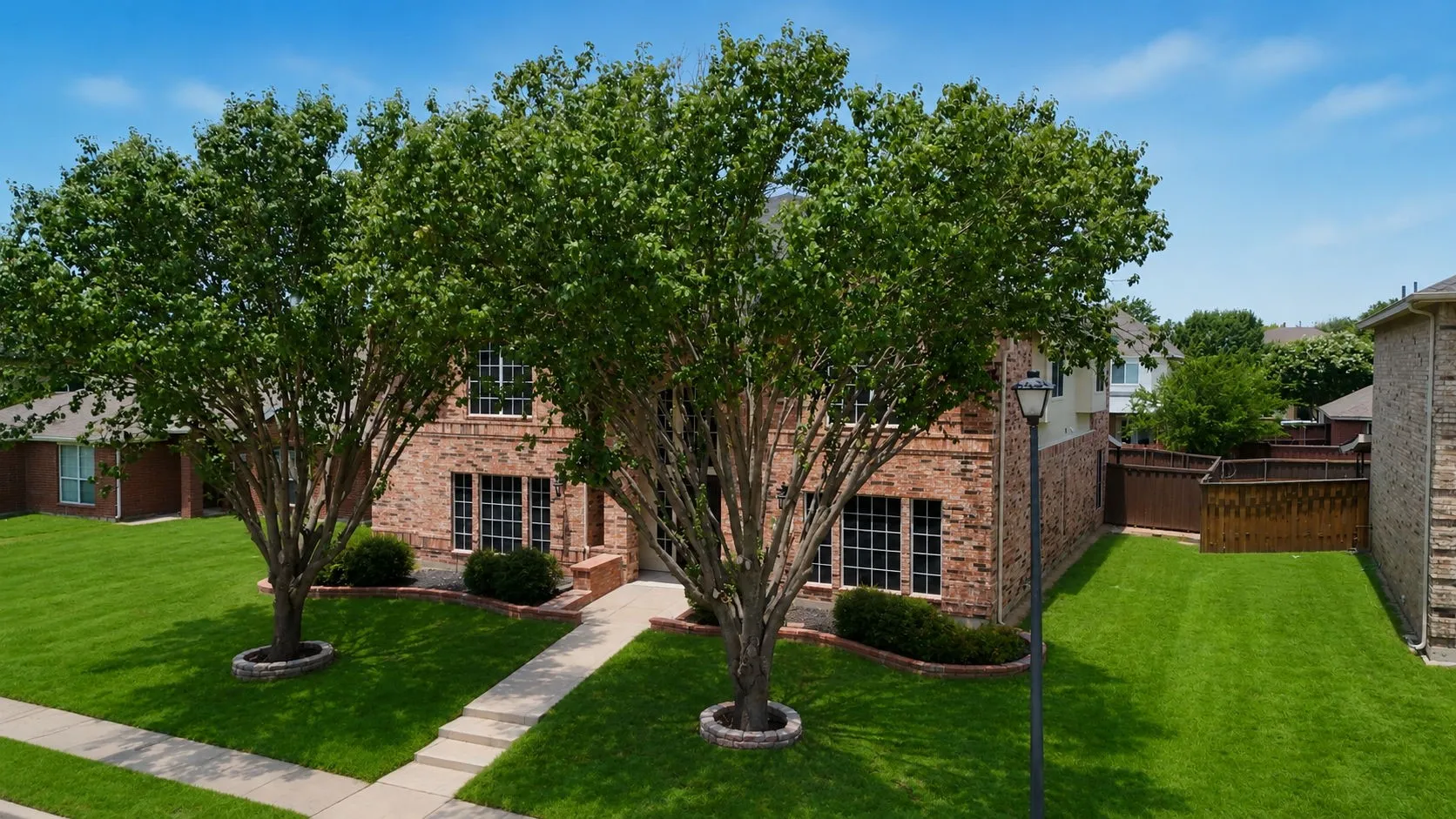 Single Family Residence For Sale in Rockwall County , 133 Blanchard Drive, Rockwall, Texas 75032, 5 Bedroom, 4 Bathroom, 2 Garage spaces, 4,264 Sqft, built in 2002, mls#21313489, Real Estate Agent in Rockwall, Homes For Sale in Rockwall county, Homes For Sale in Rockwall, Realtor in Rockwall Texas, Real Estate Brokerage Independent Realty Texas, Luminita Cordes Realtor