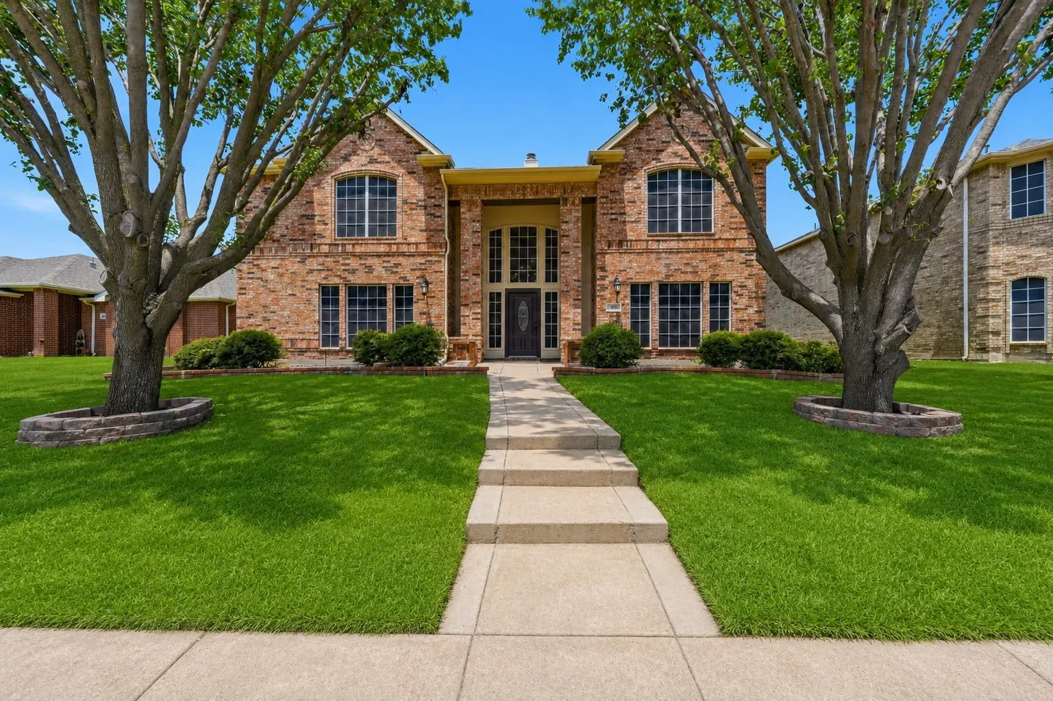 Single Family Residence For Sale in Rockwall County , 133 Blanchard Drive, Rockwall, Texas 75032, 5 Bedroom, 4 Bathroom, 2 Garage spaces, 4,264 Sqft, built in 2002, mls#21313489, Real Estate Agent in Rockwall, Homes For Sale in Rockwall county, Homes For Sale in Rockwall, Realtor in Rockwall Texas, Real Estate Brokerage Independent Realty Texas, Luminita Cordes Realtor