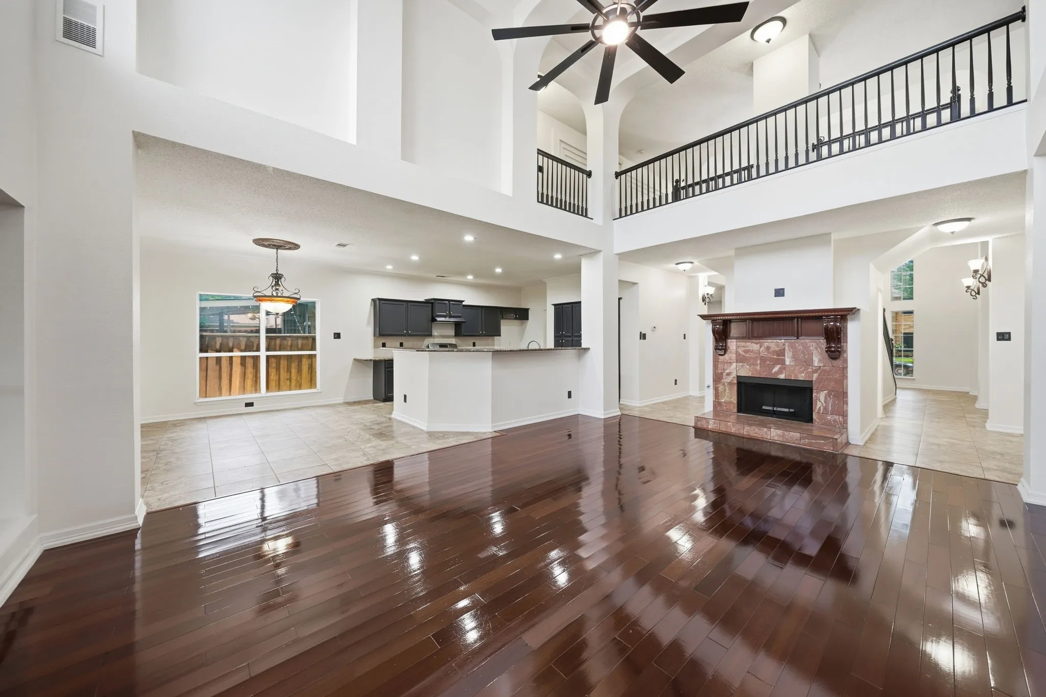 Single Family Residence For Sale in Rockwall County , 133 Blanchard Drive, Rockwall, Texas 75032, 5 Bedroom, 4 Bathroom, 2 Garage spaces, 4,264 Sqft, built in 2002, mls#21313489, Real Estate Agent in Rockwall, Homes For Sale in Rockwall county, Homes For Sale in Rockwall, Realtor in Rockwall Texas, Real Estate Brokerage Independent Realty Texas, Luminita Cordes Realtor