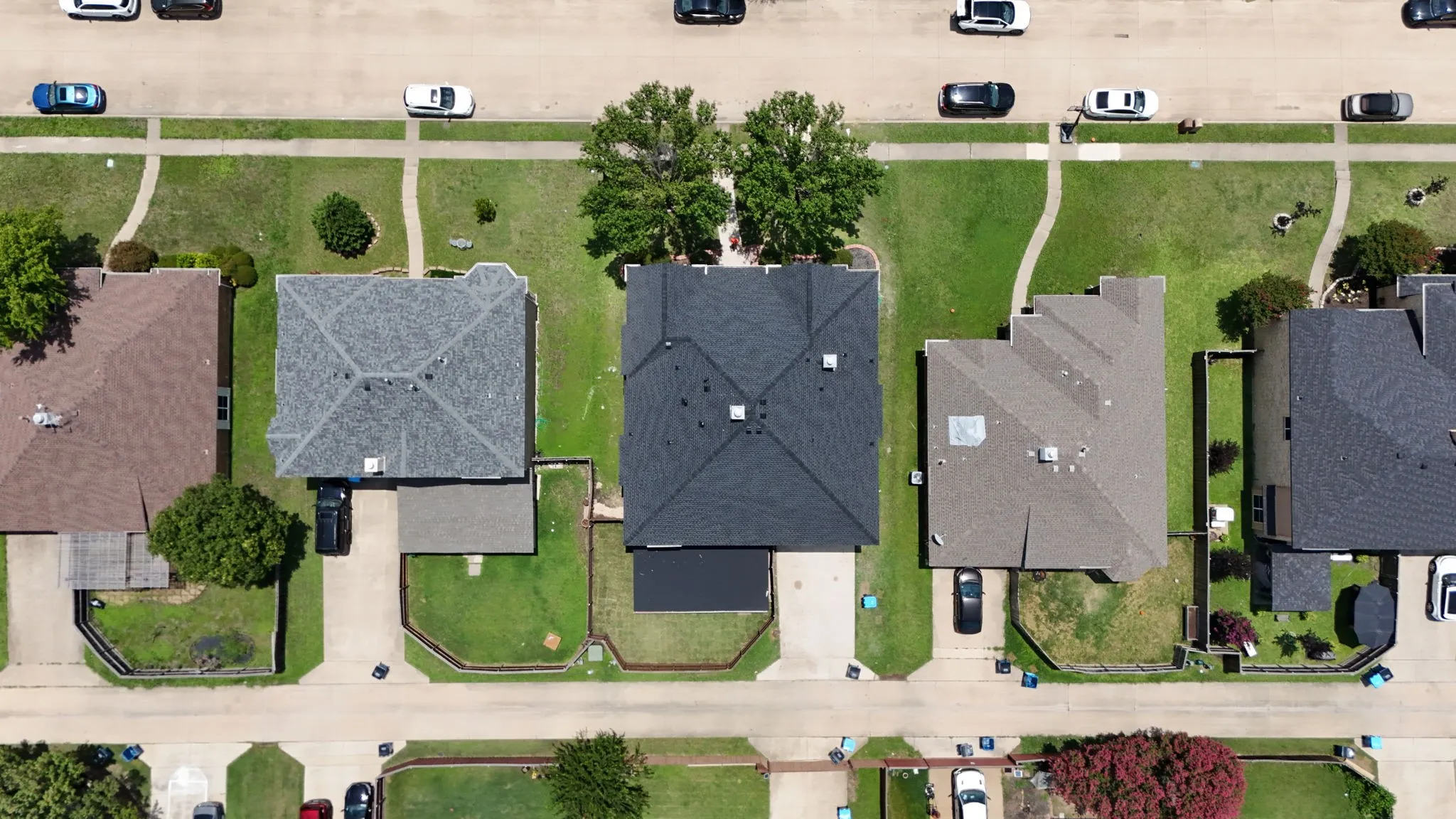 Single Family Residence For Sale in Rockwall County , 133 Blanchard Drive, Rockwall, Texas 75032, 5 Bedroom, 4 Bathroom, 2 Garage spaces, 4,264 Sqft, built in 2002, mls#21313489, Real Estate Agent in Rockwall, Homes For Sale in Rockwall county, Homes For Sale in Rockwall, Realtor in Rockwall Texas, Real Estate Brokerage Independent Realty Texas, Luminita Cordes Realtor