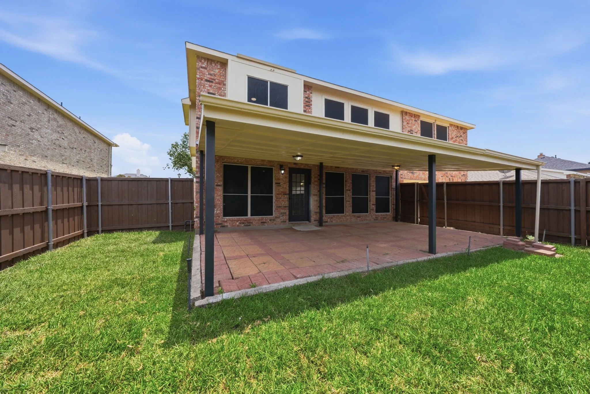 Single Family Residence For Sale in Rockwall County , 133 Blanchard Drive, Rockwall, Texas 75032, 5 Bedroom, 4 Bathroom, 2 Garage spaces, 4,264 Sqft, built in 2002, mls#21313489, Real Estate Agent in Rockwall, Homes For Sale in Rockwall county, Homes For Sale in Rockwall, Realtor in Rockwall Texas, Real Estate Brokerage Independent Realty Texas, Luminita Cordes Realtor