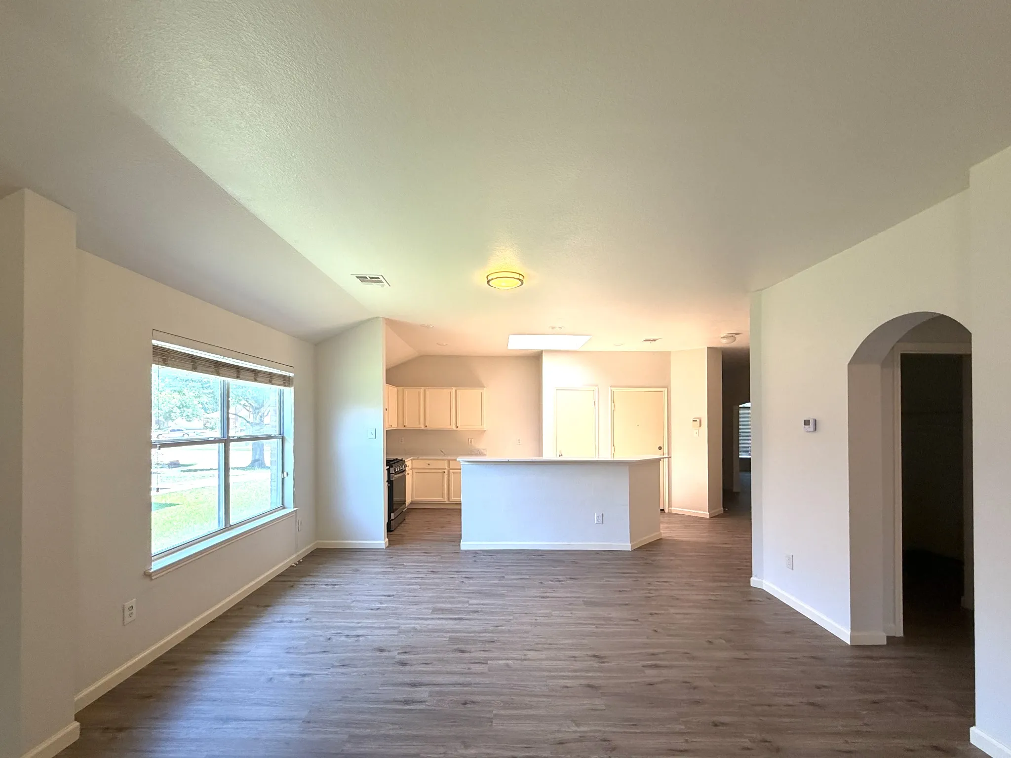 Single Family Residence For Sale in Kaufman County , 507 Tumbleweed Drive, Forney, Texas 75126, 4 Bedroom, 2 Bathroom, 2 Garage spaces, 1,762 Sqft, built in 2002, mls#21313605, Real Estate Agent in Forney, Homes For Sale in Kaufman county, Homes For Sale in Forney, Realtor in Forney Texas, Real Estate Brokerage Independent Realty Texas, Luminita Cordes Realtor