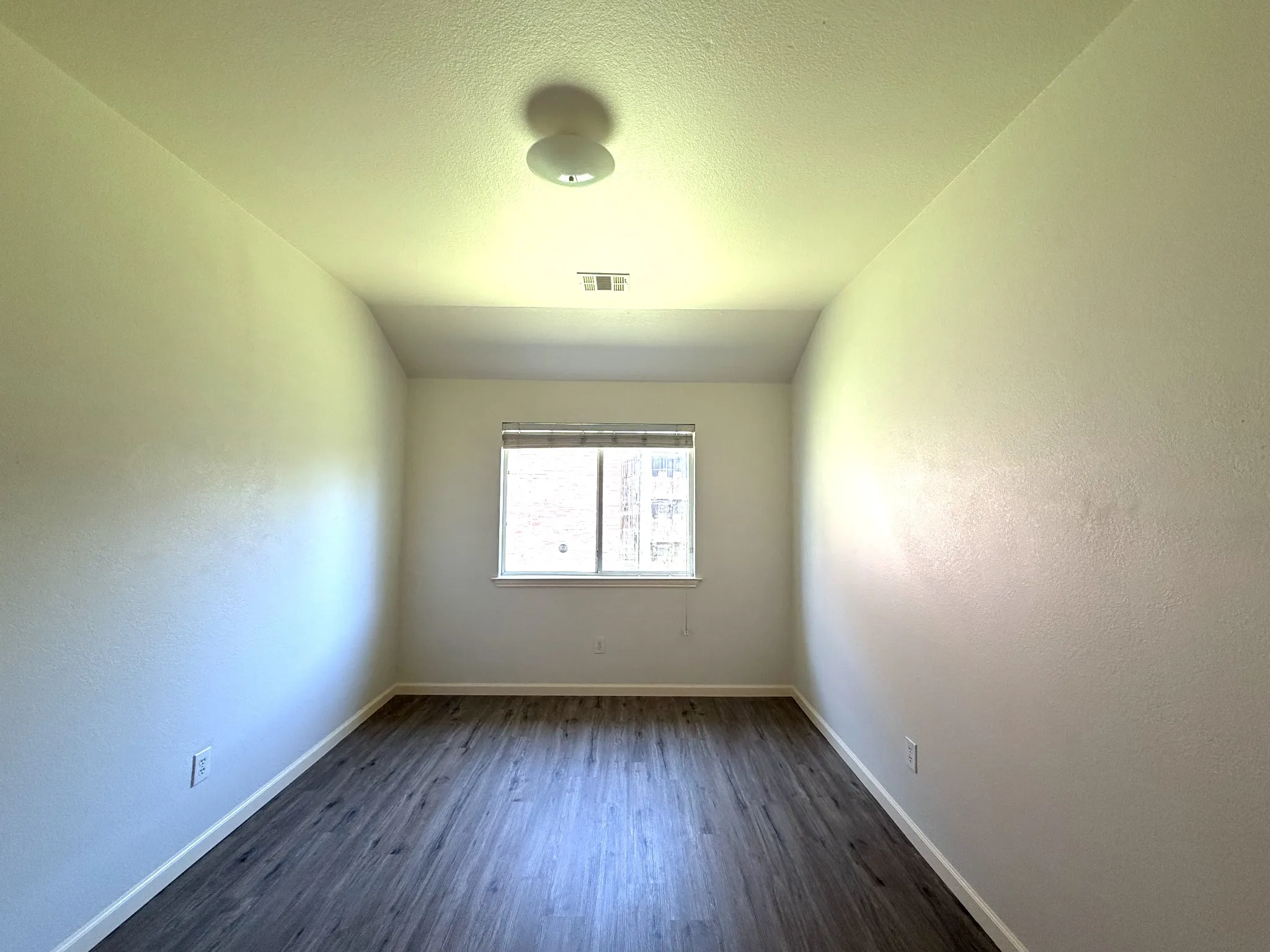 Single Family Residence For Sale in Kaufman County , 507 Tumbleweed Drive, Forney, Texas 75126, 4 Bedroom, 2 Bathroom, 2 Garage spaces, 1,762 Sqft, built in 2002, mls#21313605, Real Estate Agent in Forney, Homes For Sale in Kaufman county, Homes For Sale in Forney, Realtor in Forney Texas, Real Estate Brokerage Independent Realty Texas, Luminita Cordes Realtor