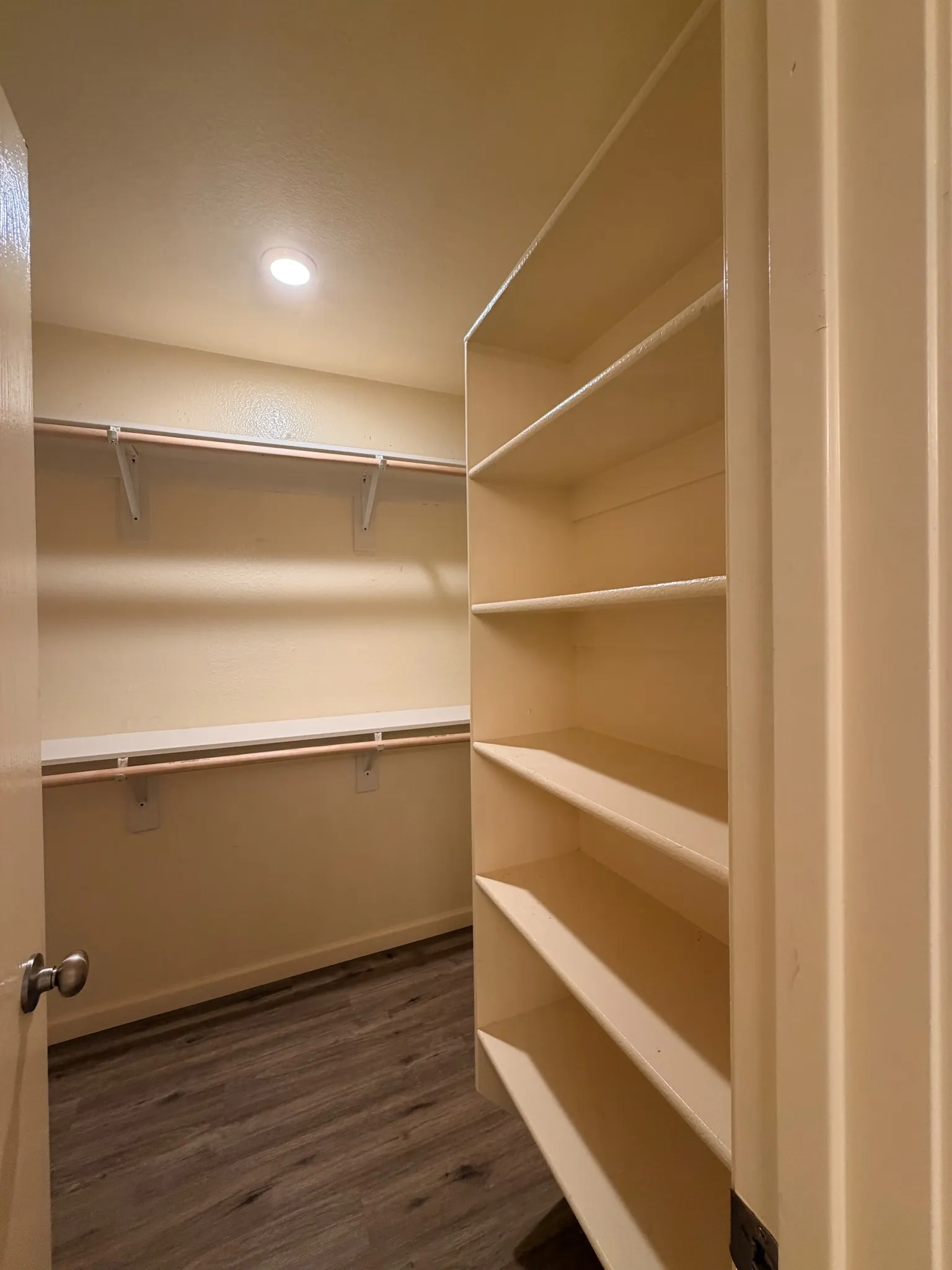 Single Family Residence For Sale in Kaufman County , 507 Tumbleweed Drive, Forney, Texas 75126, 4 Bedroom, 2 Bathroom, 2 Garage spaces, 1,762 Sqft, built in 2002, mls#21313605, Real Estate Agent in Forney, Homes For Sale in Kaufman county, Homes For Sale in Forney, Realtor in Forney Texas, Real Estate Brokerage Independent Realty Texas, Luminita Cordes Realtor
