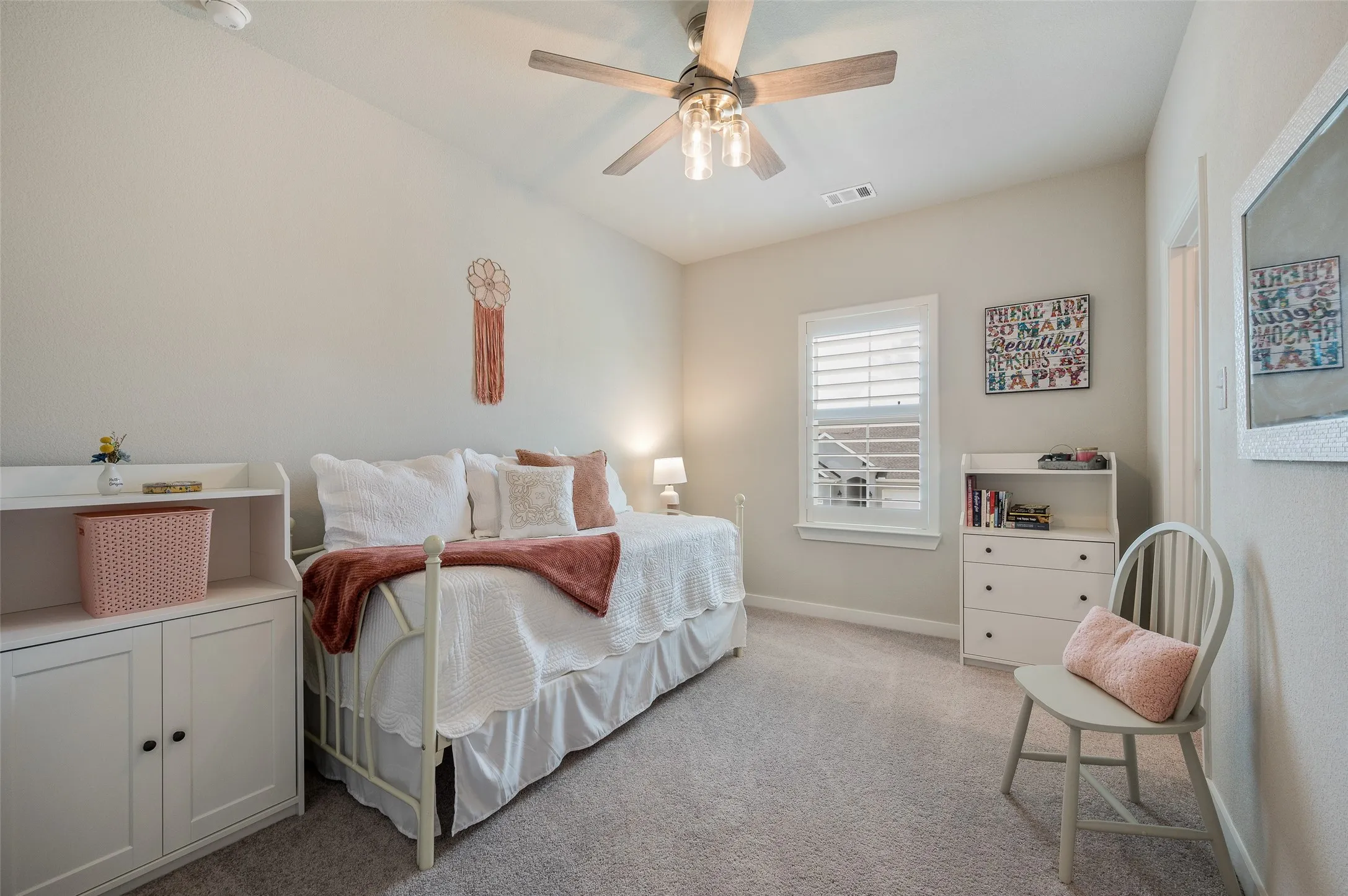 Single Family Residence For Sale in Denton County , 2313 Cobbler Street, Northlake, Texas 76247, 3 Bedroom, 3 Bathroom, 2 Garage spaces, 2,273 Sqft, built in 2022, mls#21307464, Real Estate Agent in Northlake, Homes For Sale in Denton county, Homes For Sale in Northlake, Realtor in Northlake Texas, Real Estate Brokerage Independent Realty Texas, Luminita Cordes Realtor