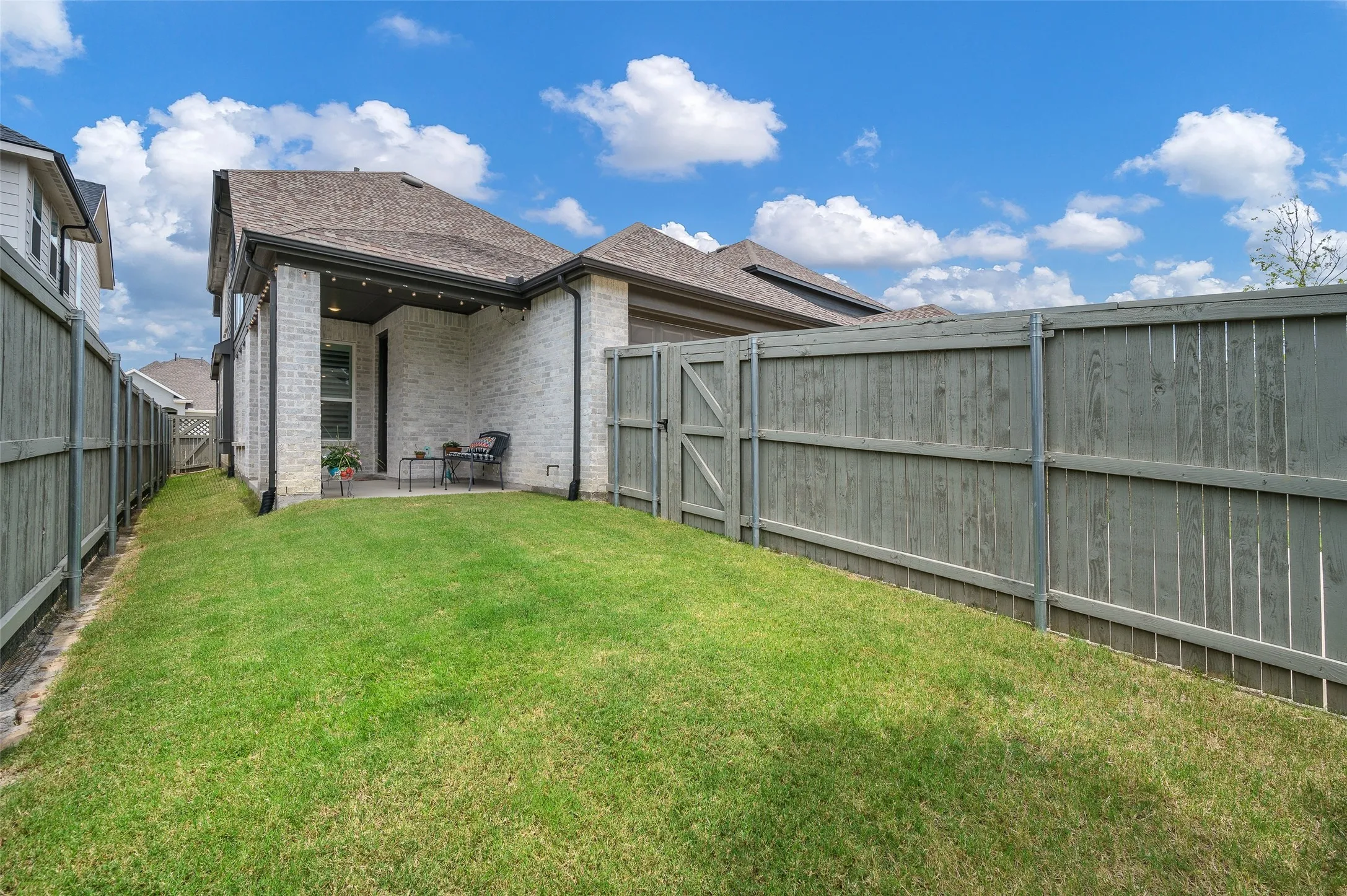 Single Family Residence For Sale in Denton County , 2313 Cobbler Street, Northlake, Texas 76247, 3 Bedroom, 3 Bathroom, 2 Garage spaces, 2,273 Sqft, built in 2022, mls#21307464, Real Estate Agent in Northlake, Homes For Sale in Denton county, Homes For Sale in Northlake, Realtor in Northlake Texas, Real Estate Brokerage Independent Realty Texas, Luminita Cordes Realtor