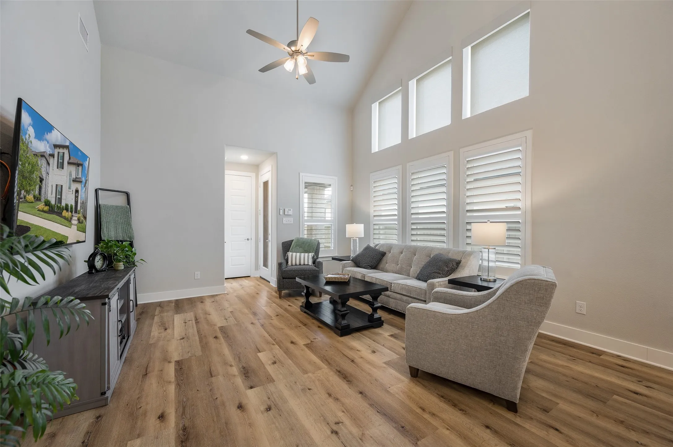 Single Family Residence For Sale in Denton County , 2313 Cobbler Street, Northlake, Texas 76247, 3 Bedroom, 3 Bathroom, 2 Garage spaces, 2,273 Sqft, built in 2022, mls#21307464, Real Estate Agent in Northlake, Homes For Sale in Denton county, Homes For Sale in Northlake, Realtor in Northlake Texas, Real Estate Brokerage Independent Realty Texas, Luminita Cordes Realtor