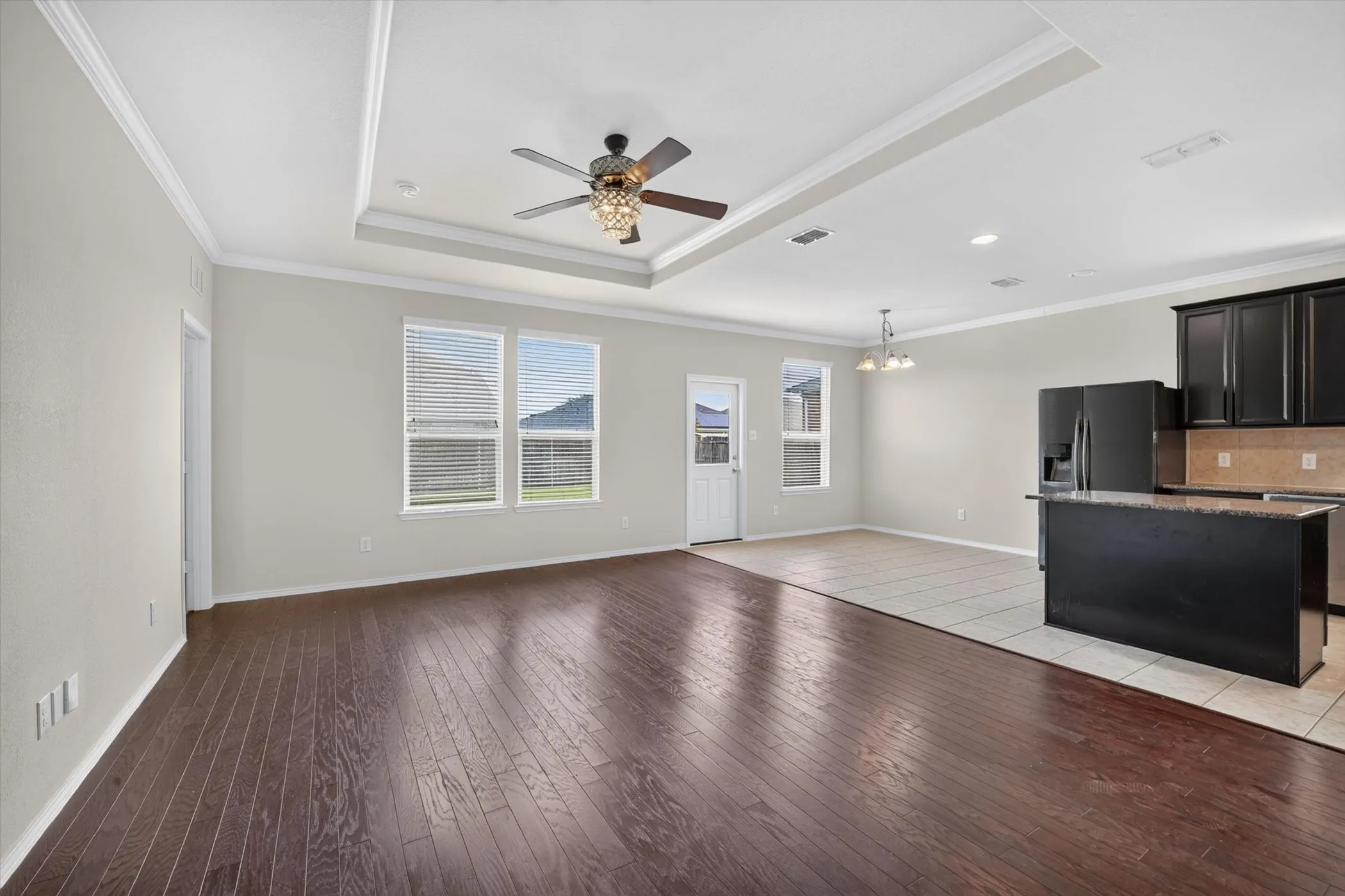 Single Family Residence For Sale in Denton County , 3113 Adrian Creek Drive, Little Elm, Texas 75068, 3 Bedroom, 2 Bathroom, 2 Garage spaces, 1,437 Sqft, built in 2017, mls#21312945, Real Estate Agent in Little Elm, Homes For Sale in Denton county, Homes For Sale in Little Elm, Realtor in Little Elm Texas, Real Estate Brokerage Independent Realty Texas, Luminita Cordes Realtor