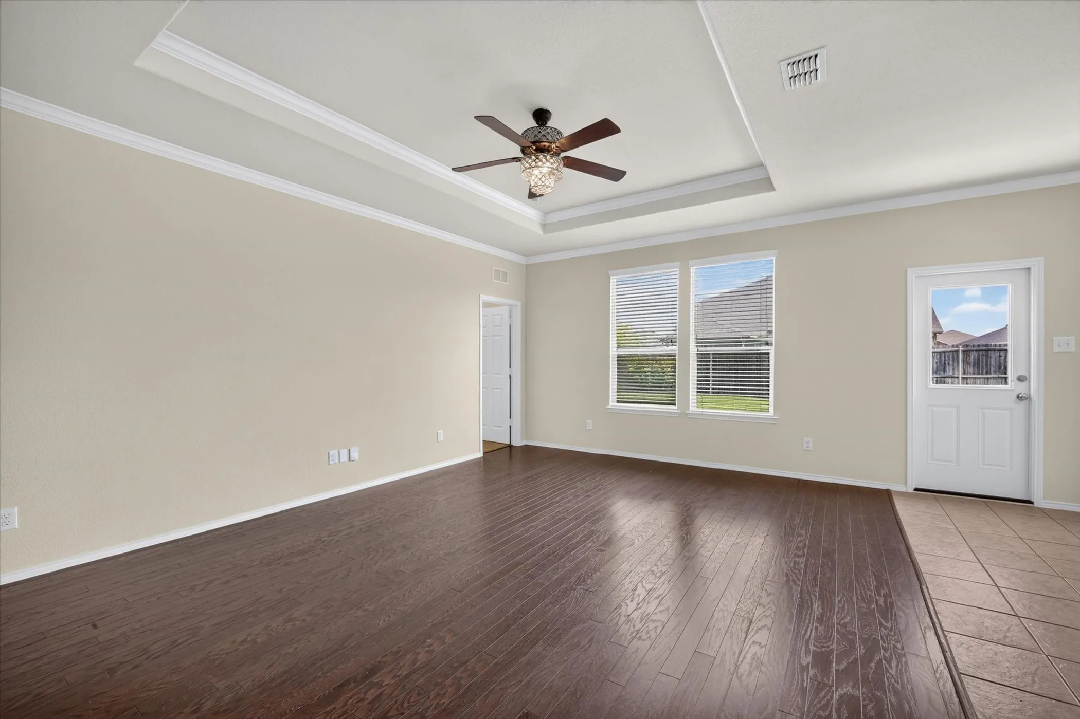 Single Family Residence For Sale in Denton County , 3113 Adrian Creek Drive, Little Elm, Texas 75068, 3 Bedroom, 2 Bathroom, 2 Garage spaces, 1,437 Sqft, built in 2017, mls#21312945, Real Estate Agent in Little Elm, Homes For Sale in Denton county, Homes For Sale in Little Elm, Realtor in Little Elm Texas, Real Estate Brokerage Independent Realty Texas, Luminita Cordes Realtor