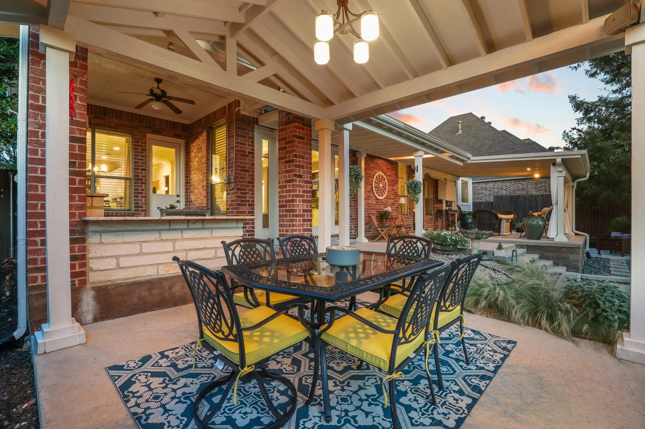 Single Family Residence For Sale in Tarrant County , 7009 Mossycup Lane, North Richland Hills, Texas 76182, 4 Bedroom, 4 Bathroom, 3 Garage spaces, 3,594 Sqft, built in 2005, mls#21313840, Real Estate Agent in North Richland Hills, Homes For Sale in Tarrant county, Homes For Sale in North Richland Hills, Realtor in North Richland Hills Texas, Real Estate Brokerage Independent Realty Texas, Luminita Cordes Realtor