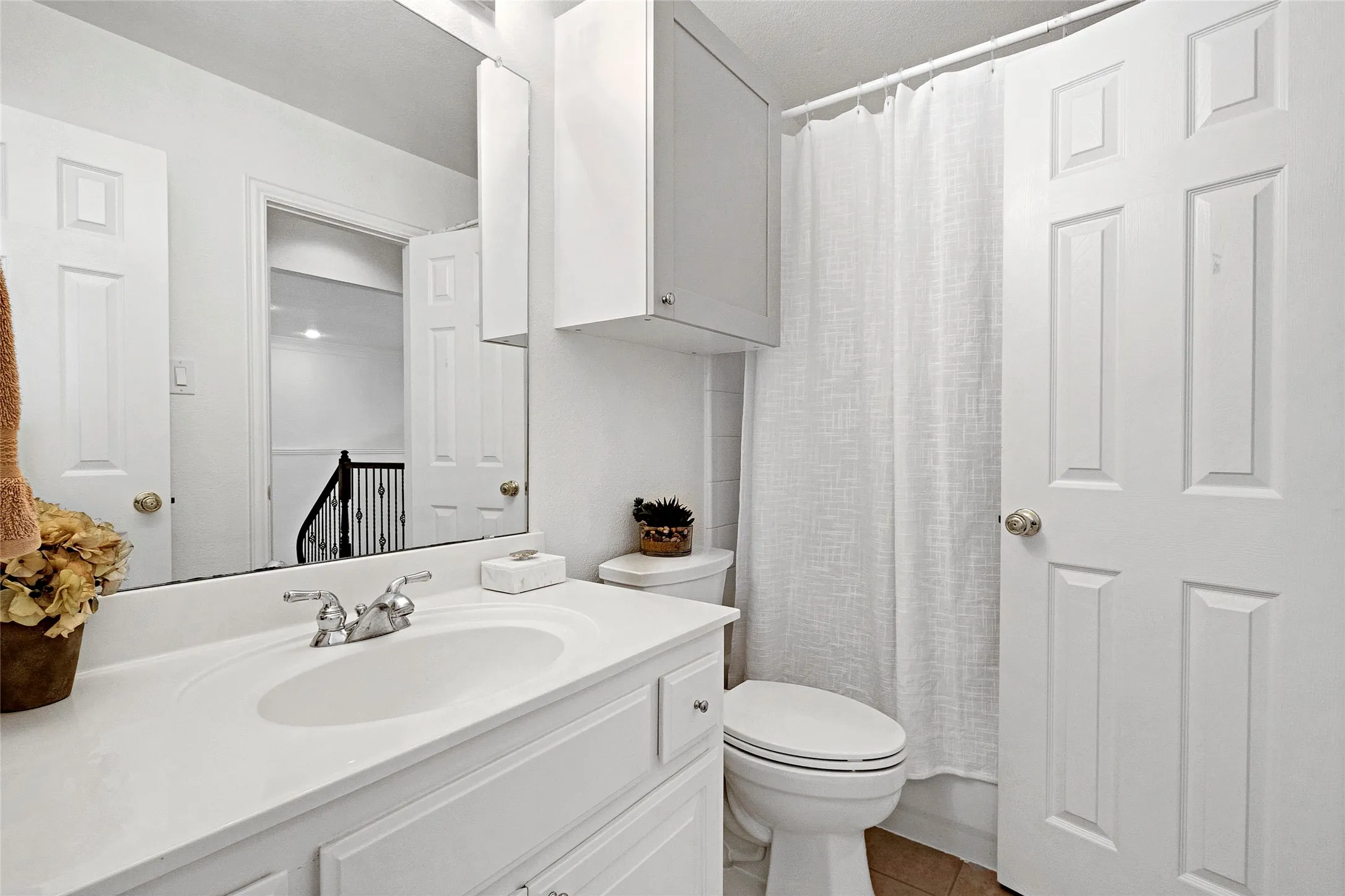 The en-suite bath