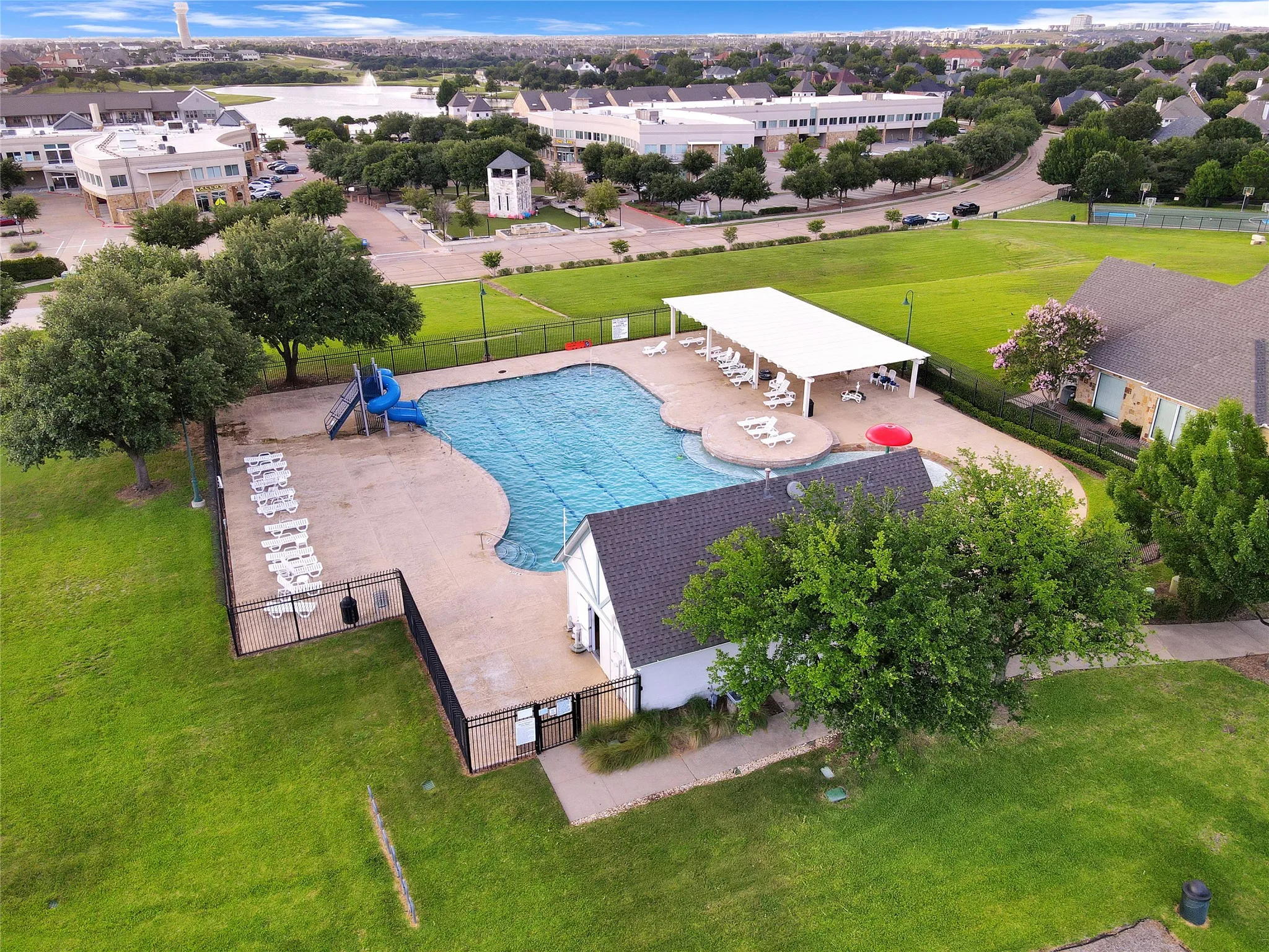 Single Family Residence For Sale in Denton County , 2505 Sir Tristram, Lewisville, Texas 75056, 4 Bedroom, 4 Bathroom, 3 Garage spaces, 3,700 Sqft, built in 1999, mls#21313783, Real Estate Agent in Lewisville, Homes For Sale in Denton county, Homes For Sale in Lewisville, Realtor in Lewisville Texas, Real Estate Brokerage Independent Realty Texas, Luminita Cordes Realtor