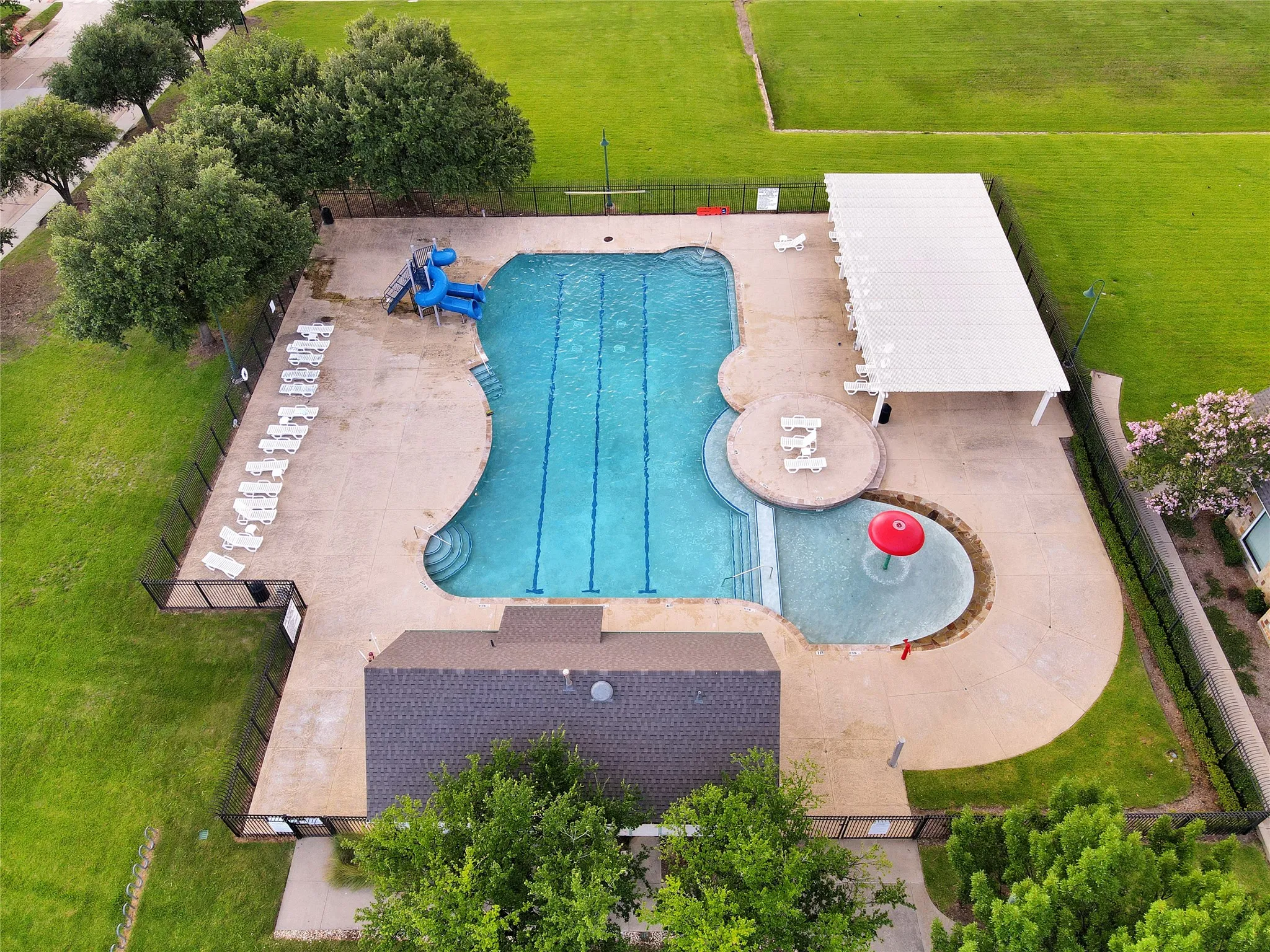 Single Family Residence For Sale in Denton County , 2505 Sir Tristram, Lewisville, Texas 75056, 4 Bedroom, 4 Bathroom, 3 Garage spaces, 3,700 Sqft, built in 1999, mls#21313783, Real Estate Agent in Lewisville, Homes For Sale in Denton county, Homes For Sale in Lewisville, Realtor in Lewisville Texas, Real Estate Brokerage Independent Realty Texas, Luminita Cordes Realtor