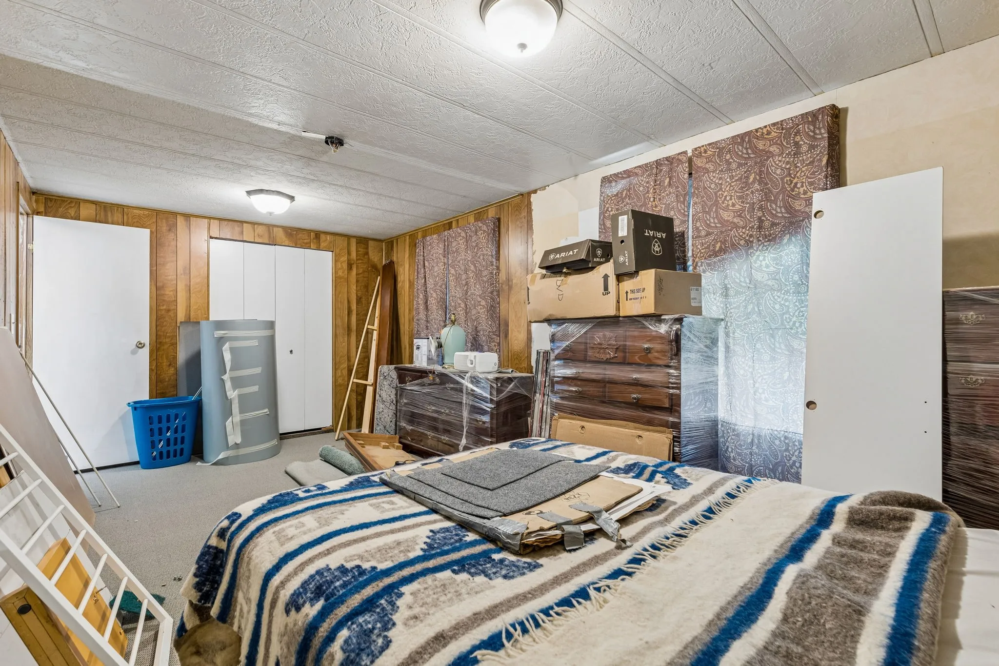 Mobile Home For Sale in Parker County , 1454 Forrest Trail, Azle, Texas 76020, 2 Bedroom, 2 Bathroom, Garage spaces, 1,120 Sqft, built in 1983, mls#21297271, Real Estate Agent in Azle, Homes For Sale in Parker county, Homes For Sale in Azle, Realtor in Azle Texas, Real Estate Brokerage Independent Realty Texas, Luminita Cordes Realtor