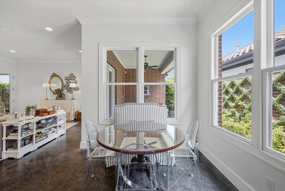 Single Family Residence For Sale in Tarrant County , 628 Deloache Street, Westworth Village, Texas 76114, 3 Bedroom, 5 Bathroom, 2 Garage spaces, 3,467 Sqft, built in 2007, mls#21311620, Real Estate Agent in Westworth Village, Homes For Sale in Tarrant county, Homes For Sale in Westworth Village, Realtor in Westworth Village Texas, Real Estate Brokerage Independent Realty Texas, Luminita Cordes Realtor