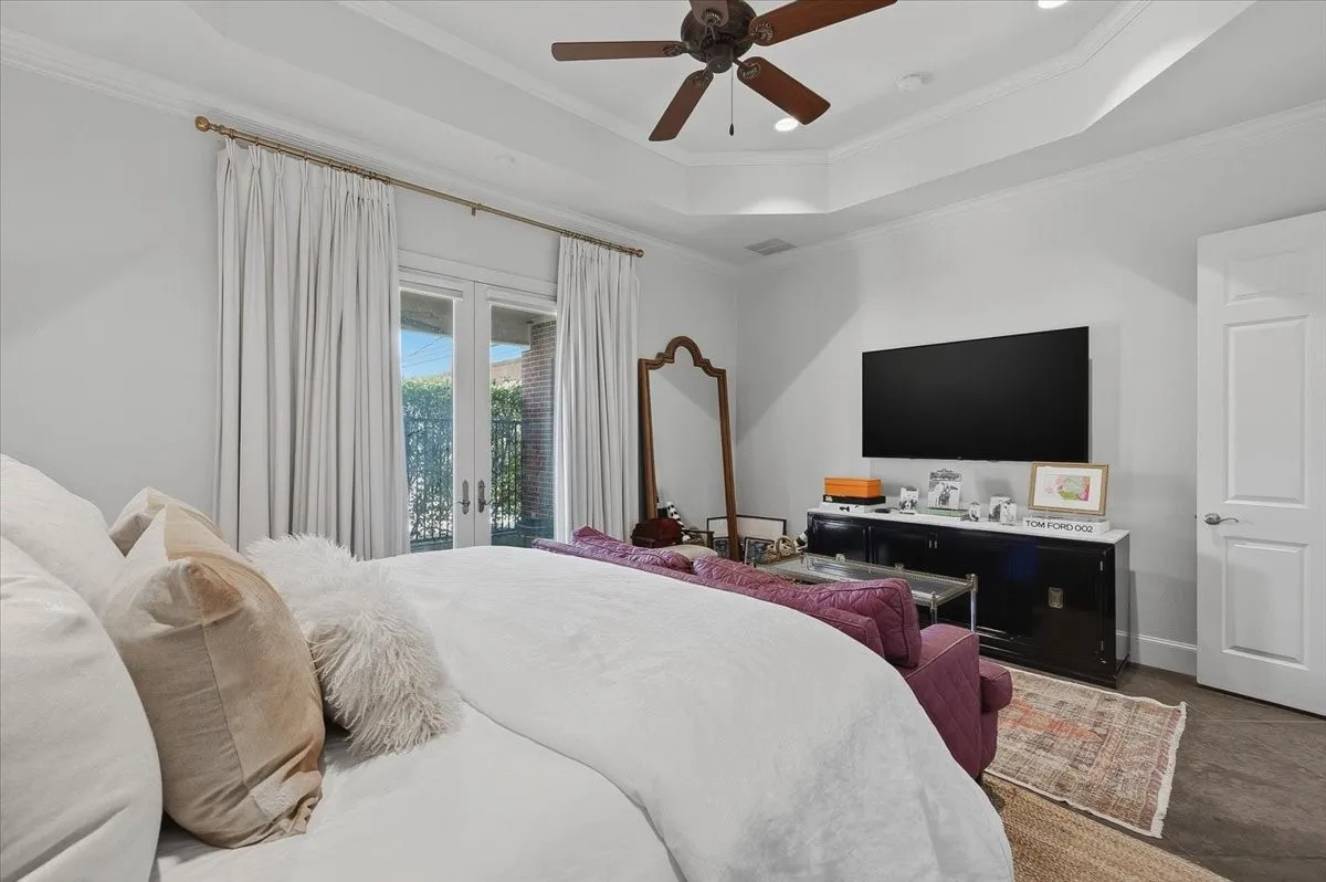 Single Family Residence For Sale in Tarrant County , 628 Deloache Street, Westworth Village, Texas 76114, 3 Bedroom, 5 Bathroom, 2 Garage spaces, 3,467 Sqft, built in 2007, mls#21311620, Real Estate Agent in Westworth Village, Homes For Sale in Tarrant county, Homes For Sale in Westworth Village, Realtor in Westworth Village Texas, Real Estate Brokerage Independent Realty Texas, Luminita Cordes Realtor