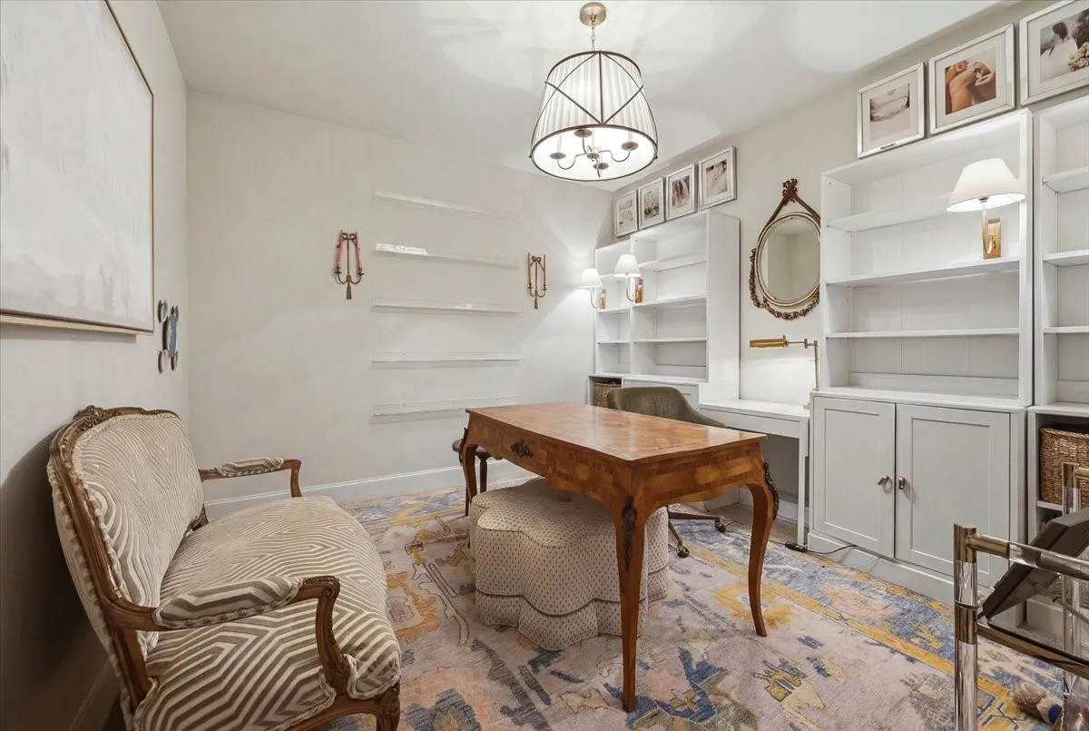 Single Family Residence For Sale in Tarrant County , 628 Deloache Street, Westworth Village, Texas 76114, 3 Bedroom, 5 Bathroom, 2 Garage spaces, 3,467 Sqft, built in 2007, mls#21311620, Real Estate Agent in Westworth Village, Homes For Sale in Tarrant county, Homes For Sale in Westworth Village, Realtor in Westworth Village Texas, Real Estate Brokerage Independent Realty Texas, Luminita Cordes Realtor