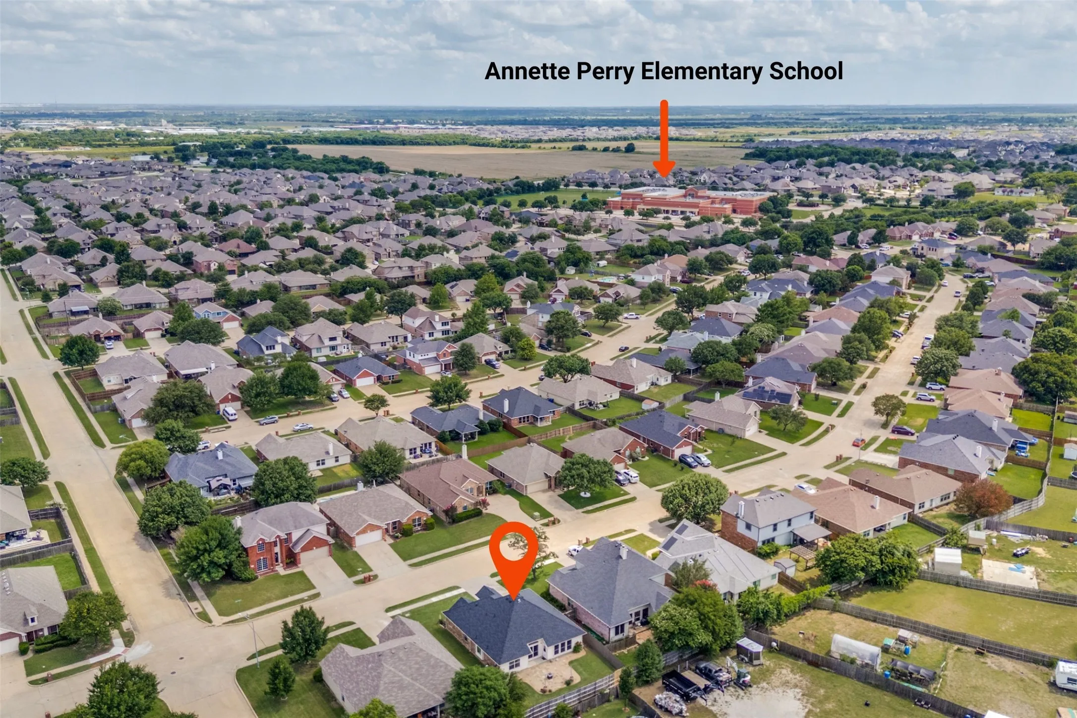 Single Family Residence For Sale in Johnson County , 902 Cutting Horse Drive, Mansfield, Texas 76063, 3 Bedroom, 2 Bathroom, 2 Garage spaces, 1,670 Sqft, built in 2003, mls#21308220, Real Estate Agent in Mansfield, Homes For Sale in Johnson county, Homes For Sale in Mansfield, Realtor in Mansfield Texas, Real Estate Brokerage Independent Realty Texas, Luminita Cordes Realtor