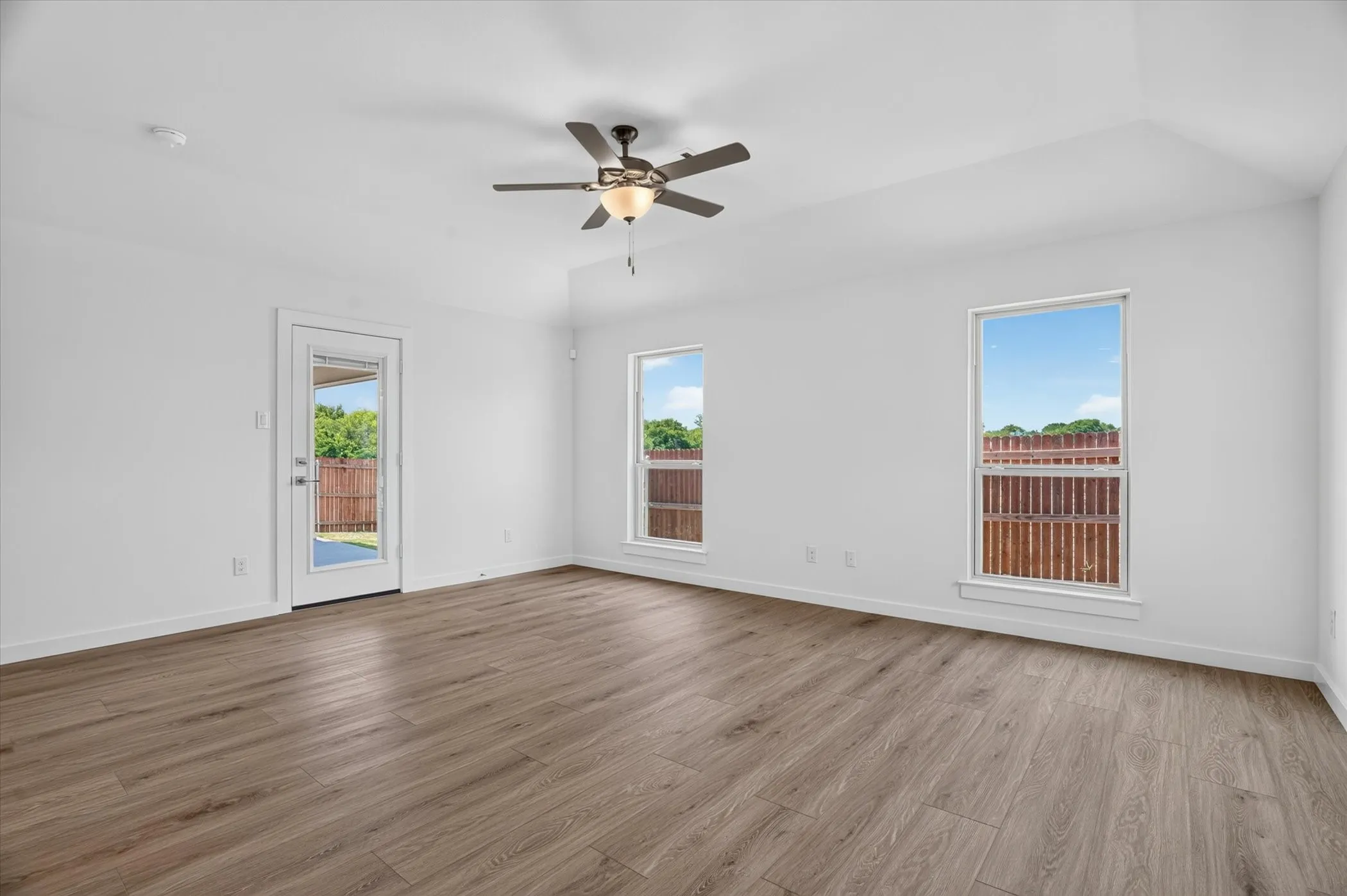 Single Family Residence For Sale in Johnson County , 1422 Quail Creek Drive, Cleburne, Texas 76033, 3 Bedroom, 2 Bathroom, 2 Garage spaces, 1,714 Sqft, built in 2026, mls#21311854, Real Estate Agent in Cleburne, Homes For Sale in Johnson county, Homes For Sale in Cleburne, Realtor in Cleburne Texas, Real Estate Brokerage Independent Realty Texas, Luminita Cordes Realtor
