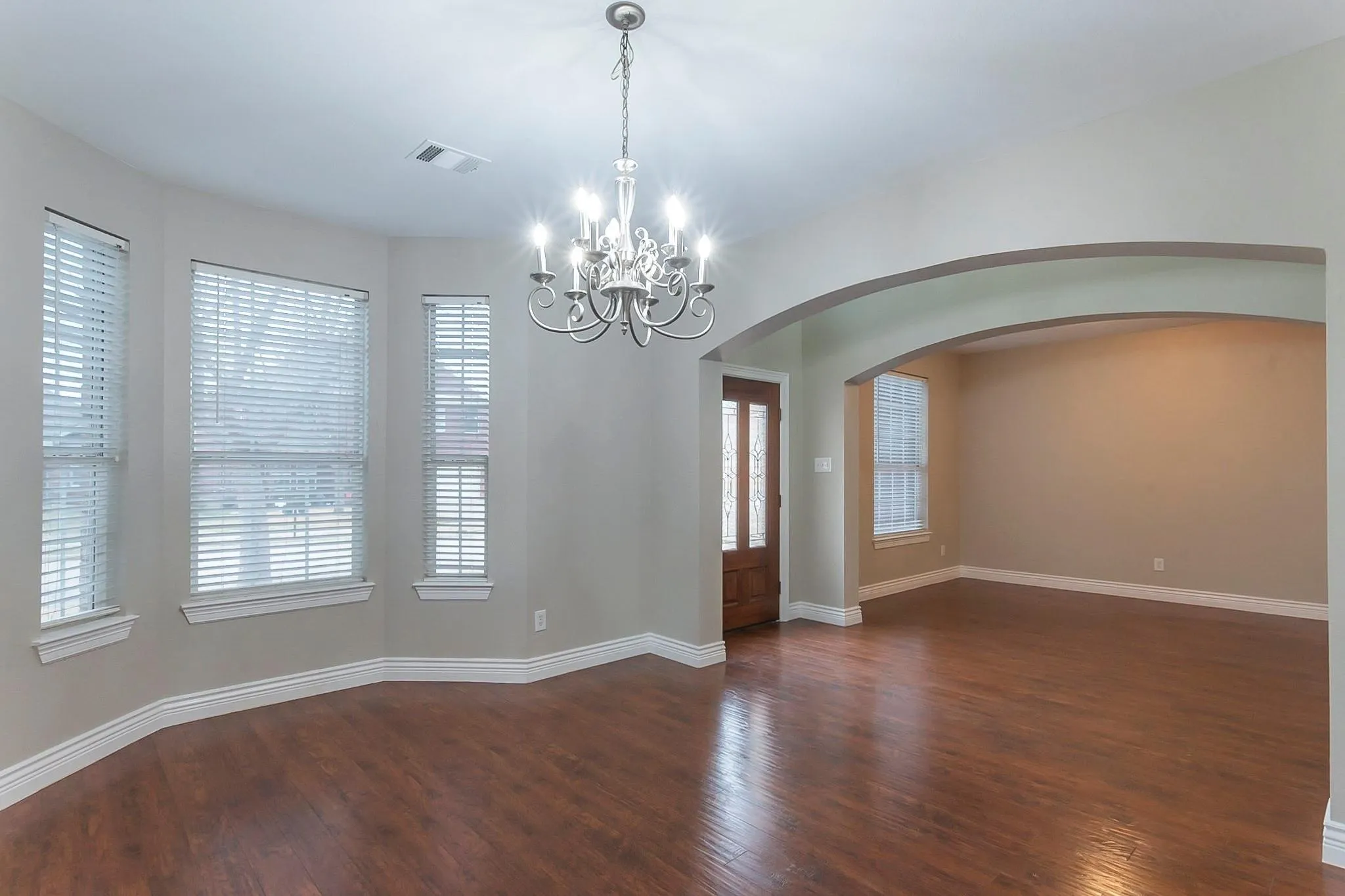 Single Family Residence For Sale in Collin County , 2907 Abby Lane, Wylie, Texas 75098, 4 Bedrooms, 3 Bathrooms, 2 Garage spaces, 3,437 Sqft, built in 2006, Price $499,000, mls#21313825, Real Estate Agent in Wylie, Homes For Sale in Collin county, Homes For Sale in Wylie, Realtor in Wylie Texas, Real Estate Brokerage Independent Realty Texas, Luminita Cordes Realtor