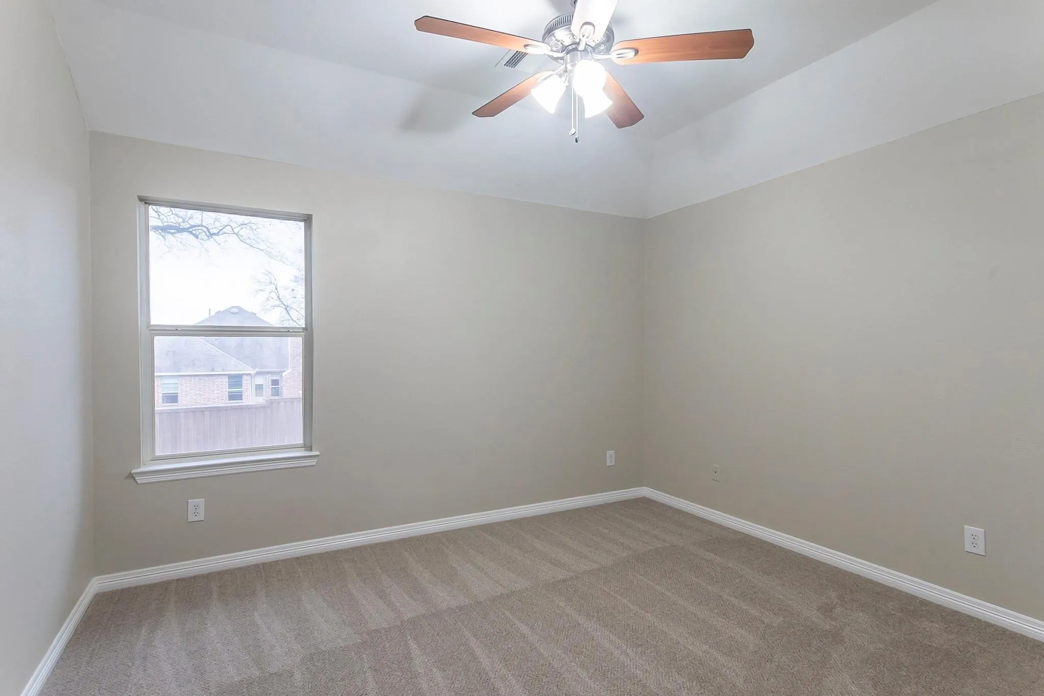 Single Family Residence For Sale in Collin County , 2907 Abby Lane, Wylie, Texas 75098, 4 Bedrooms, 3 Bathrooms, 2 Garage spaces, 3,437 Sqft, built in 2006, Price $499,000, mls#21313825, Real Estate Agent in Wylie, Homes For Sale in Collin county, Homes For Sale in Wylie, Realtor in Wylie Texas, Real Estate Brokerage Independent Realty Texas, Luminita Cordes Realtor