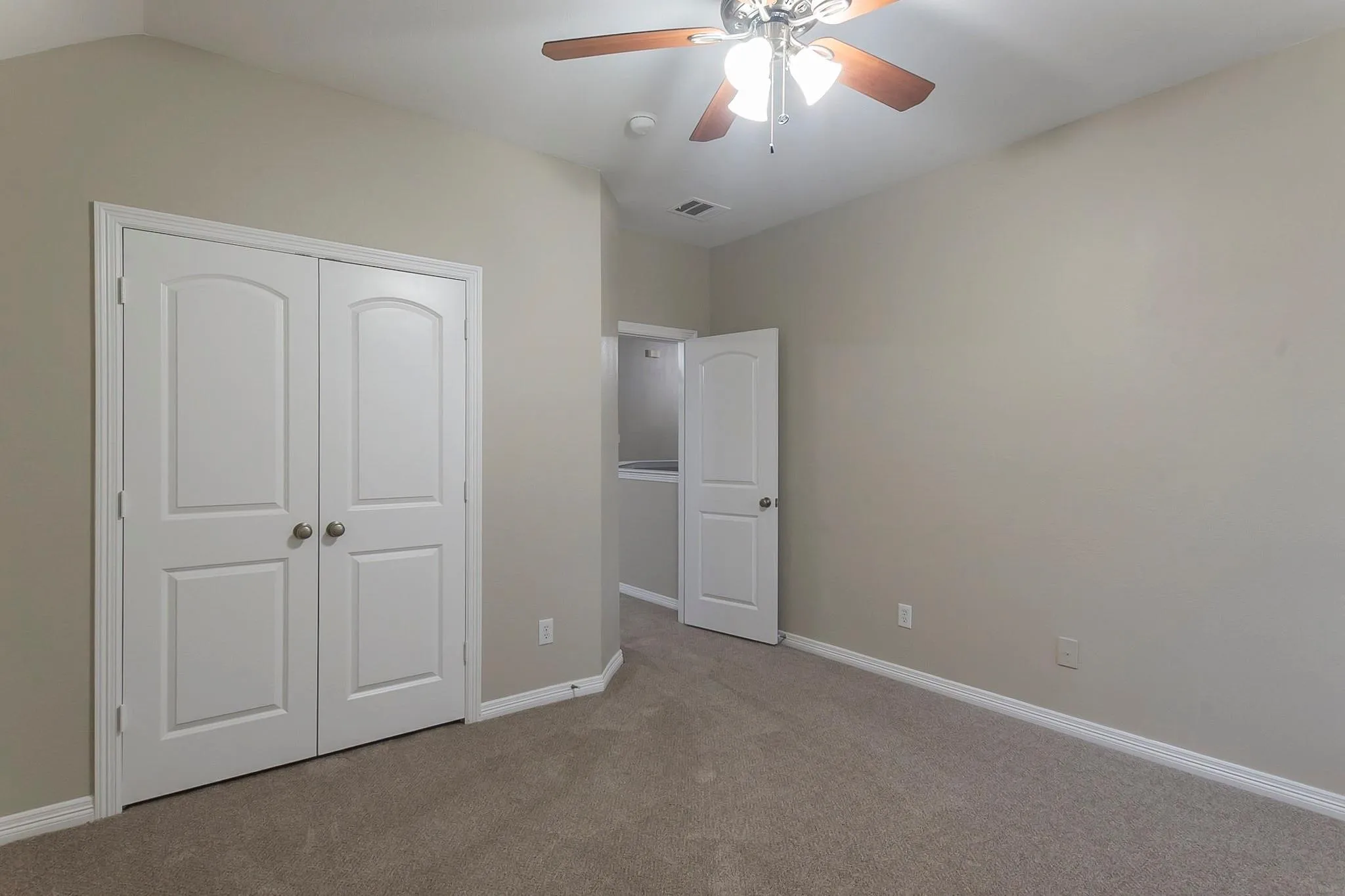 Single Family Residence For Sale in Collin County , 2907 Abby Lane, Wylie, Texas 75098, 4 Bedrooms, 3 Bathrooms, 2 Garage spaces, 3,437 Sqft, built in 2006, Price $499,000, mls#21313825, Real Estate Agent in Wylie, Homes For Sale in Collin county, Homes For Sale in Wylie, Realtor in Wylie Texas, Real Estate Brokerage Independent Realty Texas, Luminita Cordes Realtor