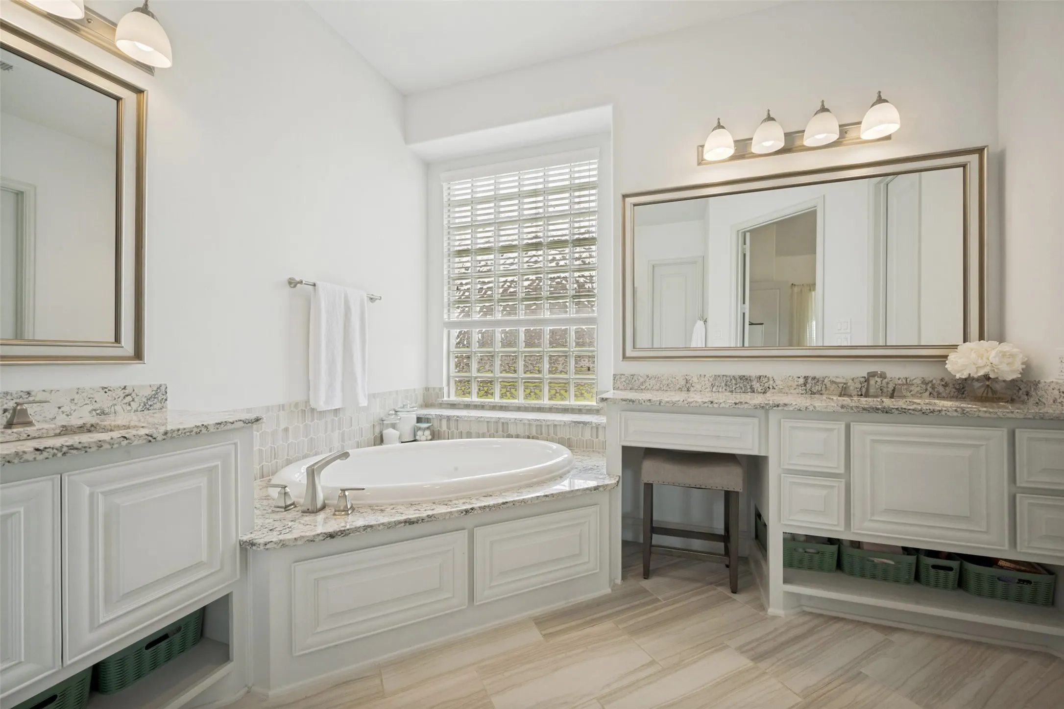 Single Family Residence For Sale in Denton County , 508 Westcreek Lane, Northlake, Texas 76226, 5 Bedroom, 5 Bathroom, 3 Garage spaces, 4,063 Sqft, built in 2018, mls#21312971, Real Estate Agent in Northlake, Homes For Sale in Denton county, Homes For Sale in Northlake, Realtor in Northlake Texas, Real Estate Brokerage Independent Realty Texas, Luminita Cordes Realtor
