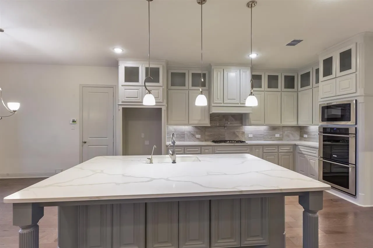 Single Family Residence For Sale in Denton County , 508 Westcreek Lane, Northlake, Texas 76226, 5 Bedroom, 5 Bathroom, 3 Garage spaces, 4,063 Sqft, built in 2018, mls#21312971, Real Estate Agent in Northlake, Homes For Sale in Denton county, Homes For Sale in Northlake, Realtor in Northlake Texas, Real Estate Brokerage Independent Realty Texas, Luminita Cordes Realtor