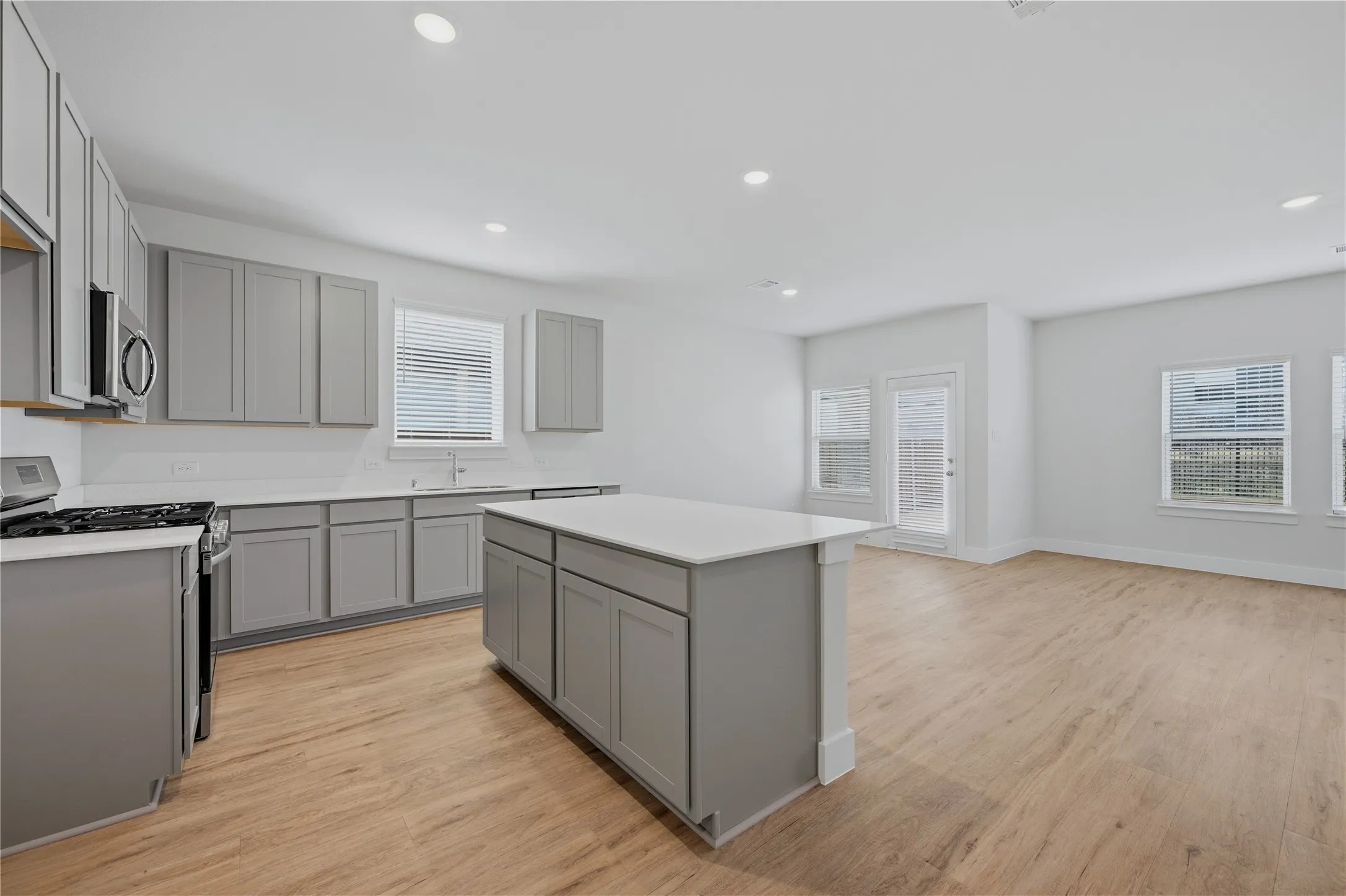 Single Family Residence For Sale in Kaufman County , 1348 Chisos Way, Forney, Texas 75126, 4 Bedroom, 2 Bathroom, 2 Garage spaces, 1,713 Sqft, built in 2024, Price $323,500, mls#21308911, Real Estate Agent in Forney, Homes For Sale in Kaufman county, Homes For Sale in Forney, Realtor in Forney Texas, Real Estate Brokerage Independent Realty Texas, Luminita Cordes Realtor