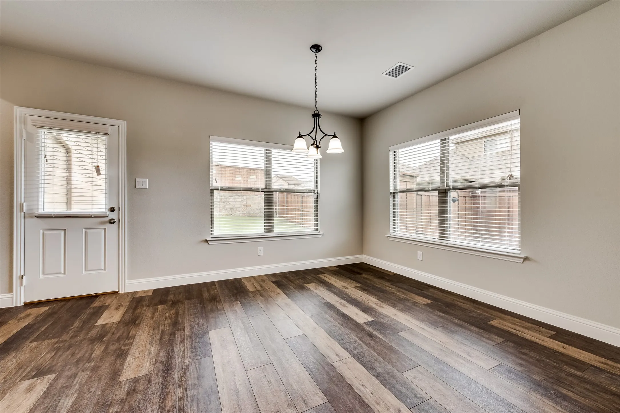 Single Family Residence For Rent in Rockwall County , 1523 Charismatic Court, Rockwall, Texas 75032, 4 Bedroom, 2 Bathroom, 2 Garage spaces, 1,824 Sqft, built in 2020, mls#21313873, Real Estate Agent in Rockwall, Homes For Rent in Rockwall county, Homes For Rent in Rockwall, Realtor in Rockwall Texas, Real Estate Brokerage Independent Realty Texas, Luminita Cordes Realtor