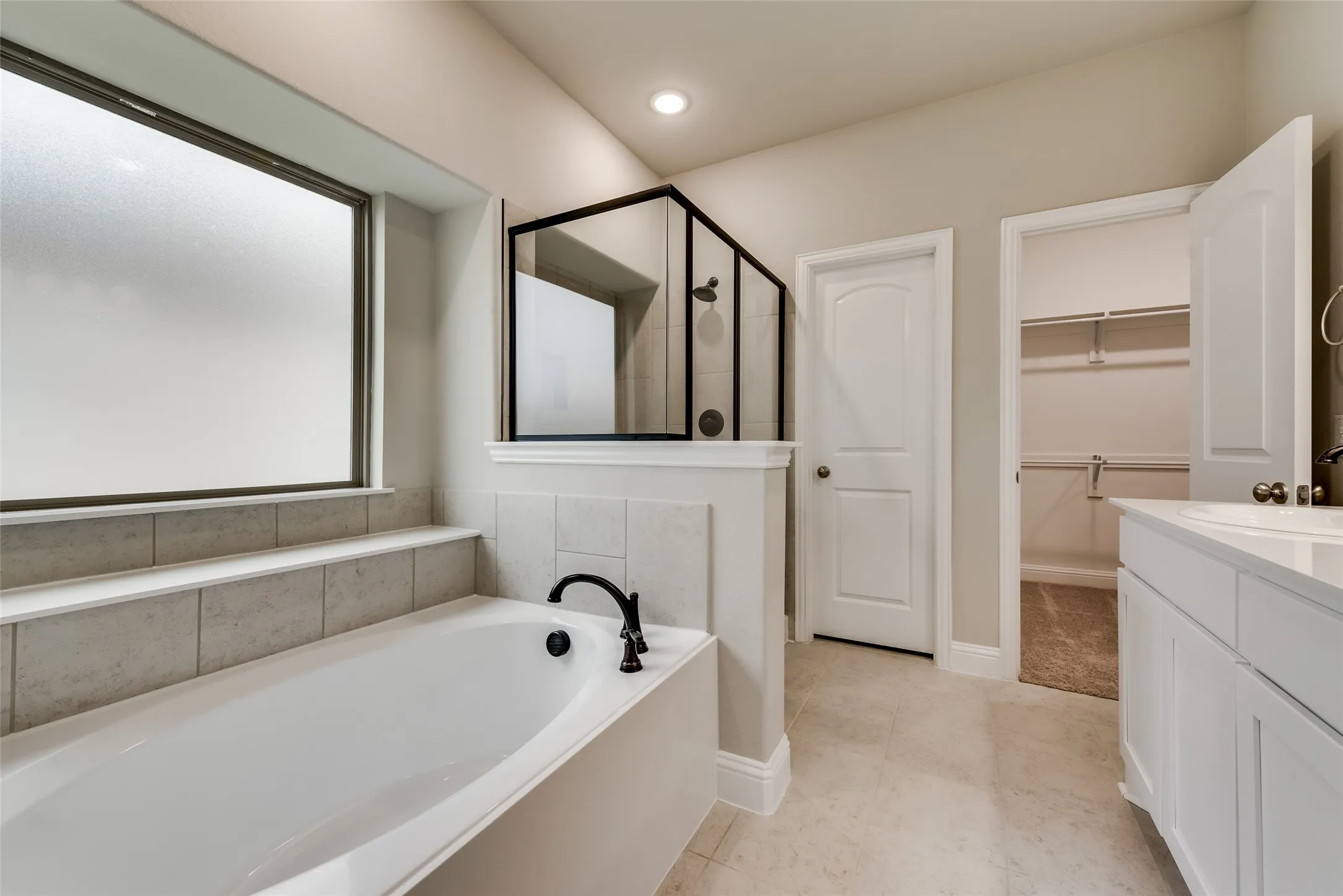 Single Family Residence For Rent in Rockwall County , 1523 Charismatic Court, Rockwall, Texas 75032, 4 Bedroom, 2 Bathroom, 2 Garage spaces, 1,824 Sqft, built in 2020, mls#21313873, Real Estate Agent in Rockwall, Homes For Rent in Rockwall county, Homes For Rent in Rockwall, Realtor in Rockwall Texas, Real Estate Brokerage Independent Realty Texas, Luminita Cordes Realtor