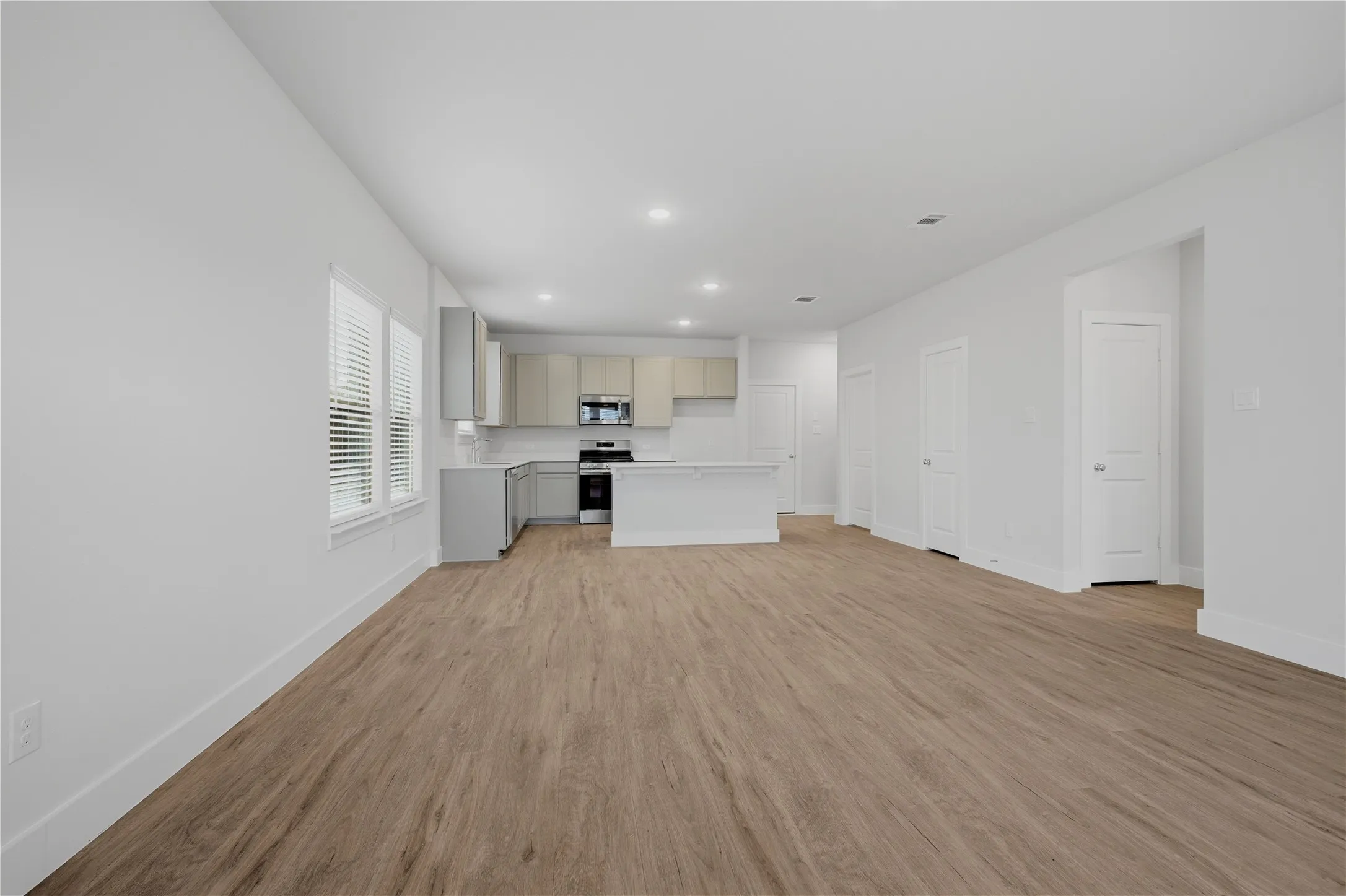 Single Family Residence For Sale in Kaufman County , 1364 Chisos Way, Forney, Texas 75126, 3 Bedroom, 2 Bathroom, 2 Garage spaces, 1,572 Sqft, built in 2024, mls#21308959, Real Estate Agent in Forney, Homes For Sale in Kaufman county, Homes For Sale in Forney, Realtor in Forney Texas, Real Estate Brokerage Independent Realty Texas, Luminita Cordes Realtor