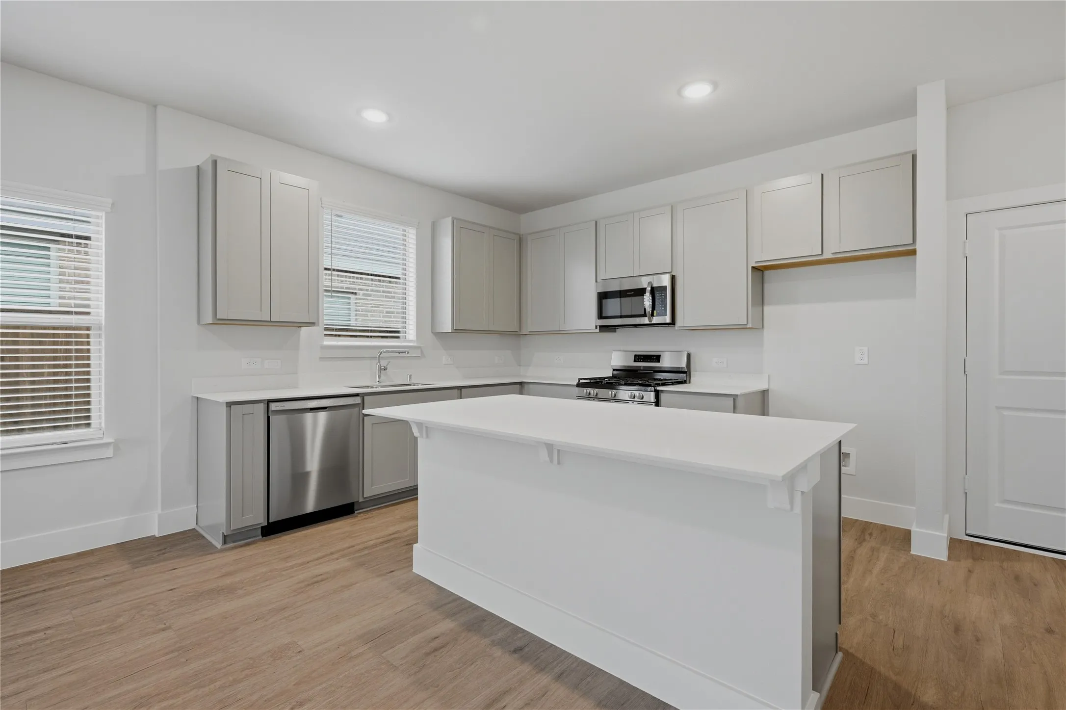 Single Family Residence For Sale in Kaufman County , 1364 Chisos Way, Forney, Texas 75126, 3 Bedroom, 2 Bathroom, 2 Garage spaces, 1,572 Sqft, built in 2024, mls#21308959, Real Estate Agent in Forney, Homes For Sale in Kaufman county, Homes For Sale in Forney, Realtor in Forney Texas, Real Estate Brokerage Independent Realty Texas, Luminita Cordes Realtor