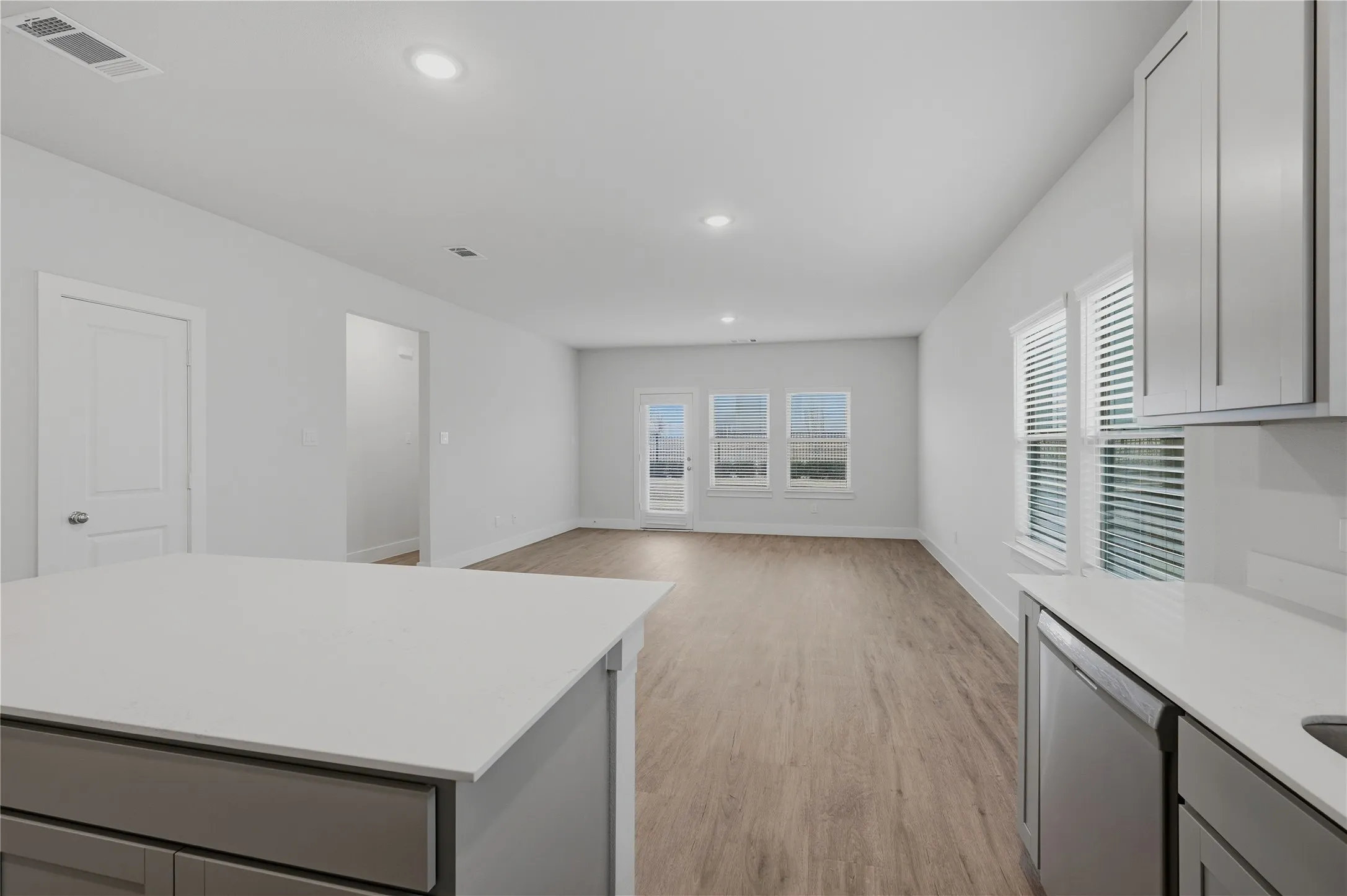Single Family Residence For Sale in Kaufman County , 1364 Chisos Way, Forney, Texas 75126, 3 Bedroom, 2 Bathroom, 2 Garage spaces, 1,572 Sqft, built in 2024, mls#21308959, Real Estate Agent in Forney, Homes For Sale in Kaufman county, Homes For Sale in Forney, Realtor in Forney Texas, Real Estate Brokerage Independent Realty Texas, Luminita Cordes Realtor
