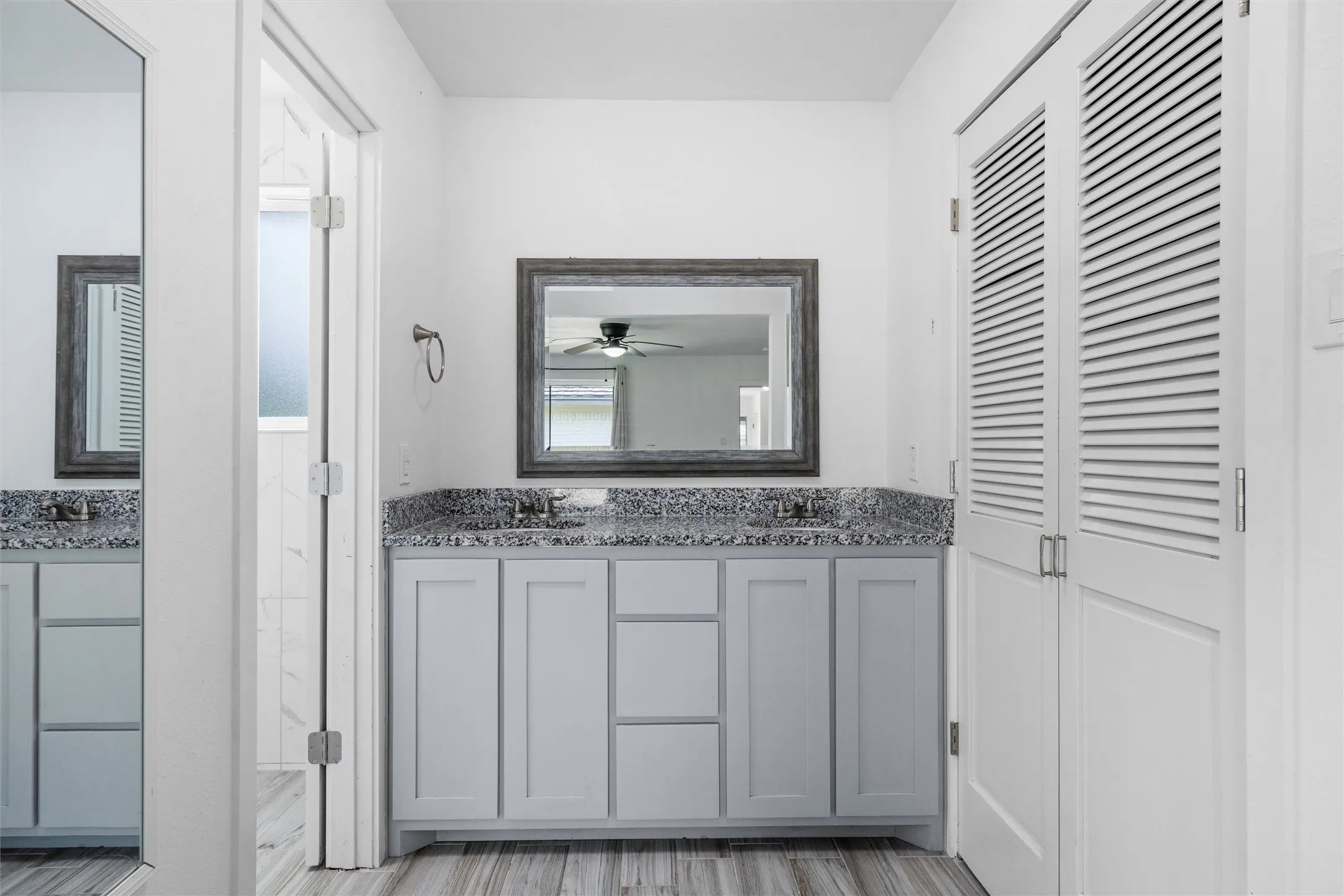 Single Family Residence For Sale in Kaufman County , 215 Pole Bridge Road, Seagoville, Texas 75159, 3 Bedroom, 2 Bathroom, 2 Garage spaces, 2,808 Sqft, built in 1979, mls#21304749, Real Estate Agent in Seagoville, Homes For Sale in Kaufman county, Homes For Sale in Seagoville, Realtor in Seagoville Texas, Real Estate Brokerage Independent Realty Texas, Luminita Cordes Realtor
