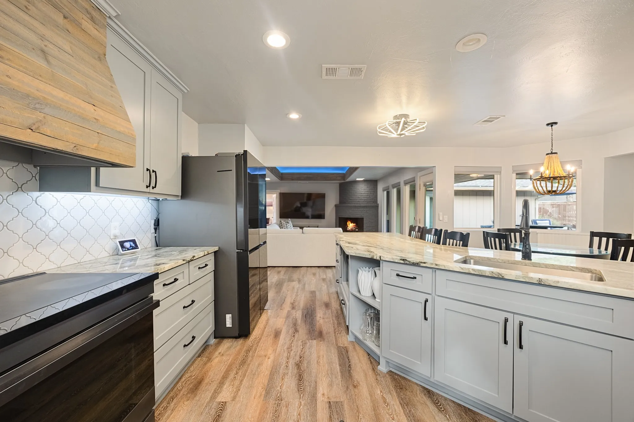 Single Family Residence For Sale in Collin County , 1904 Ports O Call Drive, Plano, Texas 75075, 4 Bedroom, 2 Bathroom, 2 Garage spaces, 2,055 Sqft, built in 1974, mls#21312097, Real Estate Agent in Plano, Homes For Sale in Collin county, Homes For Sale in Plano, Realtor in Plano Texas, Real Estate Brokerage Independent Realty Texas, Luminita Cordes Realtor