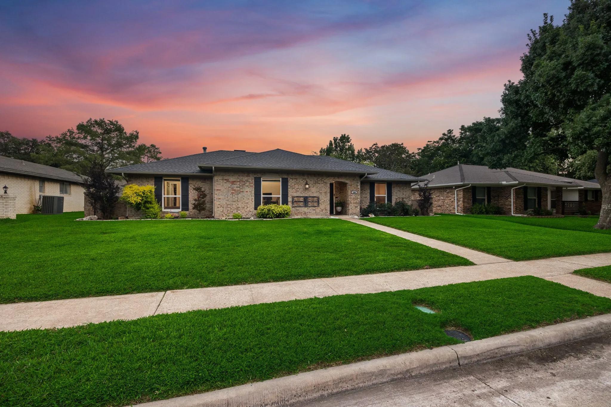 Single Family Residence For Sale in Collin County , 1904 Ports O Call Drive, Plano, Texas 75075, 4 Bedroom, 2 Bathroom, 2 Garage spaces, 2,055 Sqft, built in 1974, mls#21312097, Real Estate Agent in Plano, Homes For Sale in Collin county, Homes For Sale in Plano, Realtor in Plano Texas, Real Estate Brokerage Independent Realty Texas, Luminita Cordes Realtor